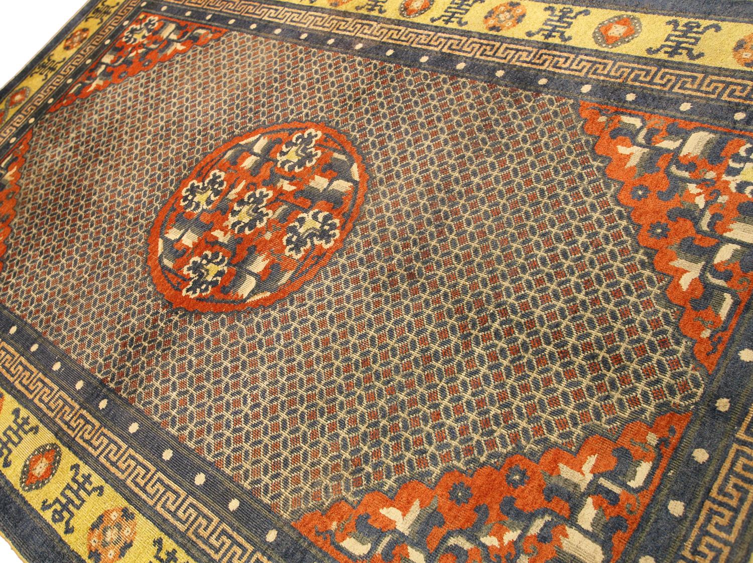 Hand-Knotted Vintage Chinese Silk Rug with Medallion, ca. 1920 For Sale