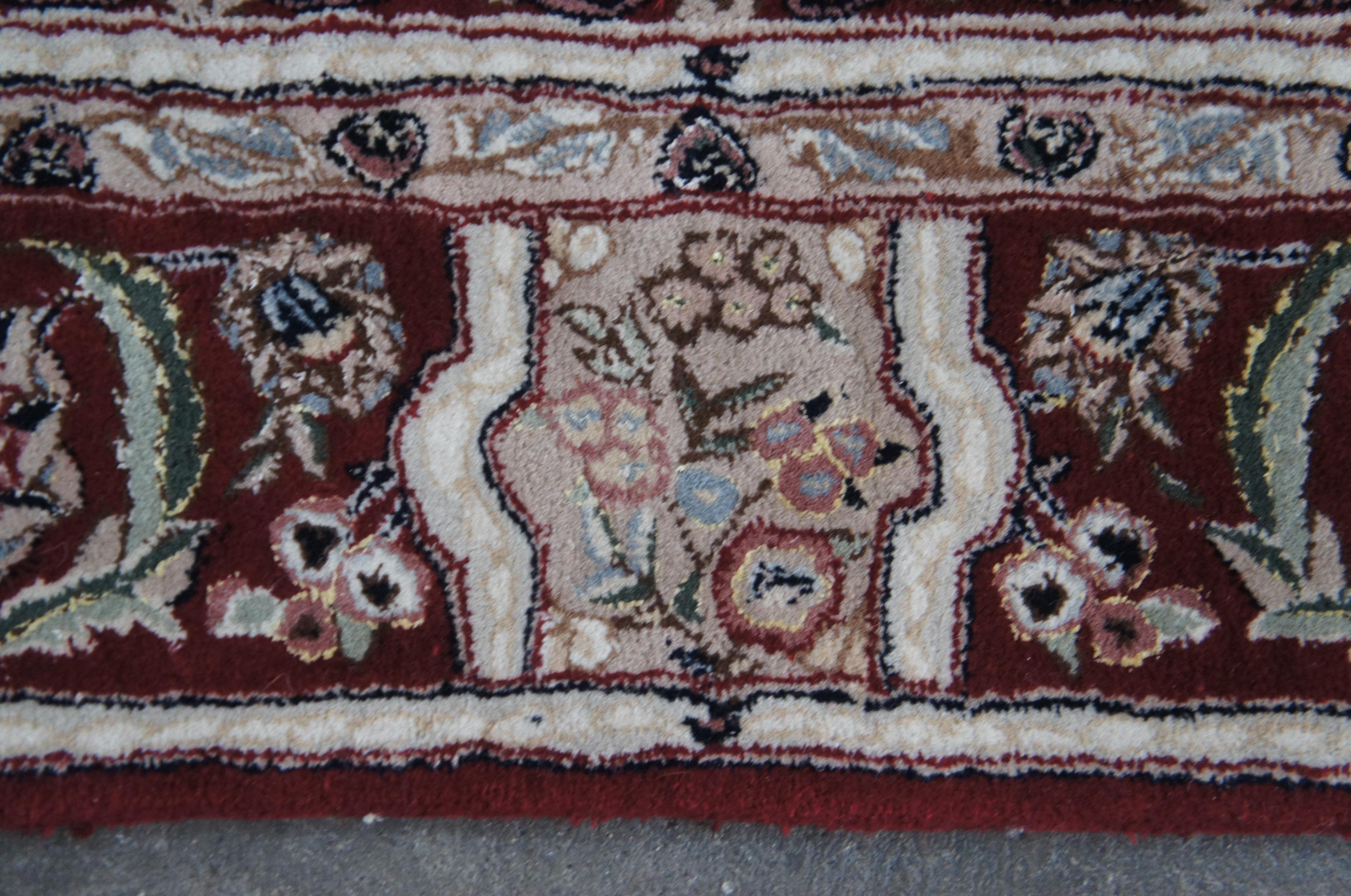 Vintage Chinese Sino Floral All Over Persian Medallion Area Rug Carpet 5' x 8' In Good Condition For Sale In Dayton, OH