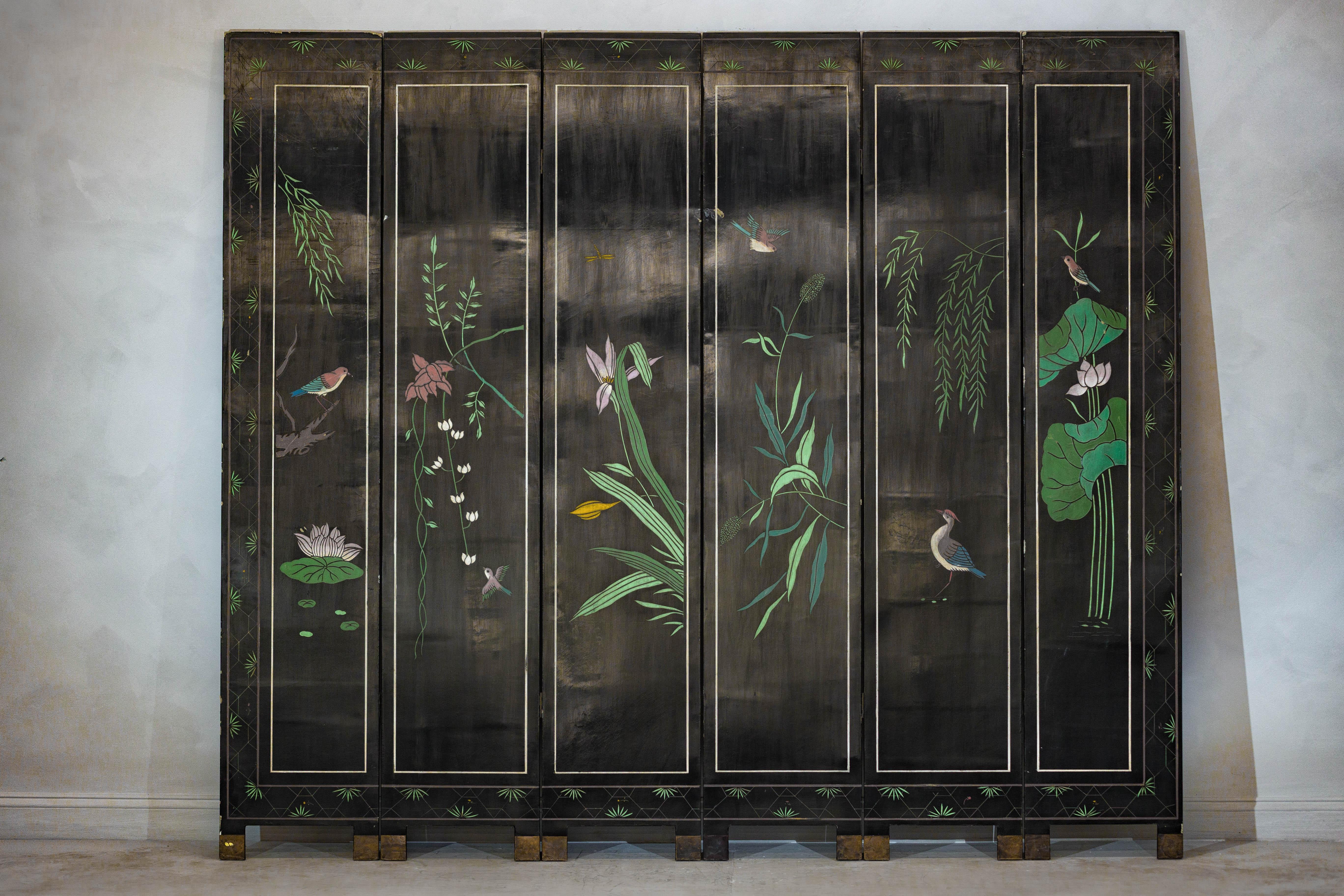 Vintage Chinese Six-Panel Screen with Painted Birds, Flowers, and Gold Detailing For Sale 7