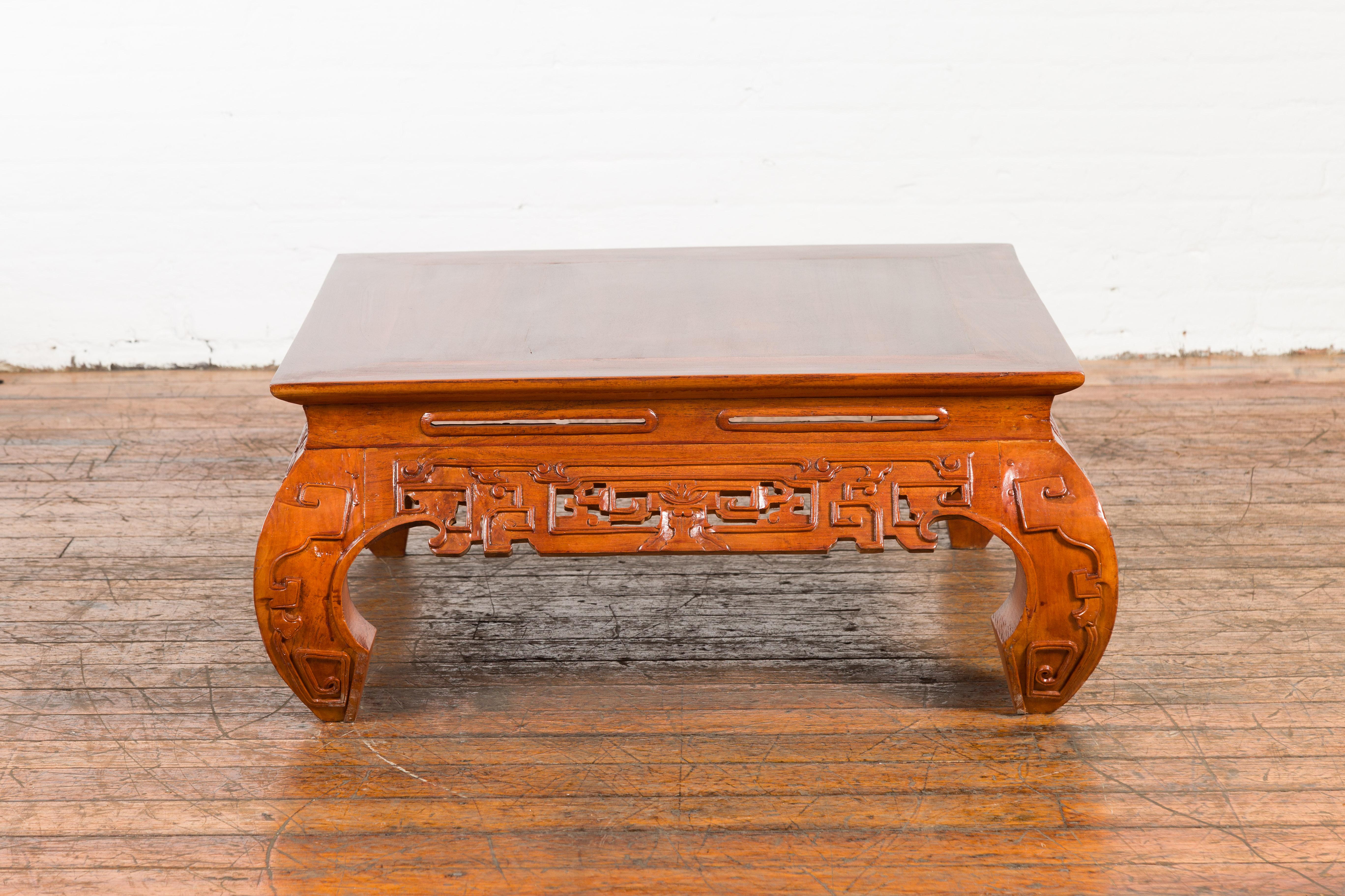 Vintage Chinese Style Low Kang Coffee Table with Carved Scrolls and Chow Legs For Sale 8