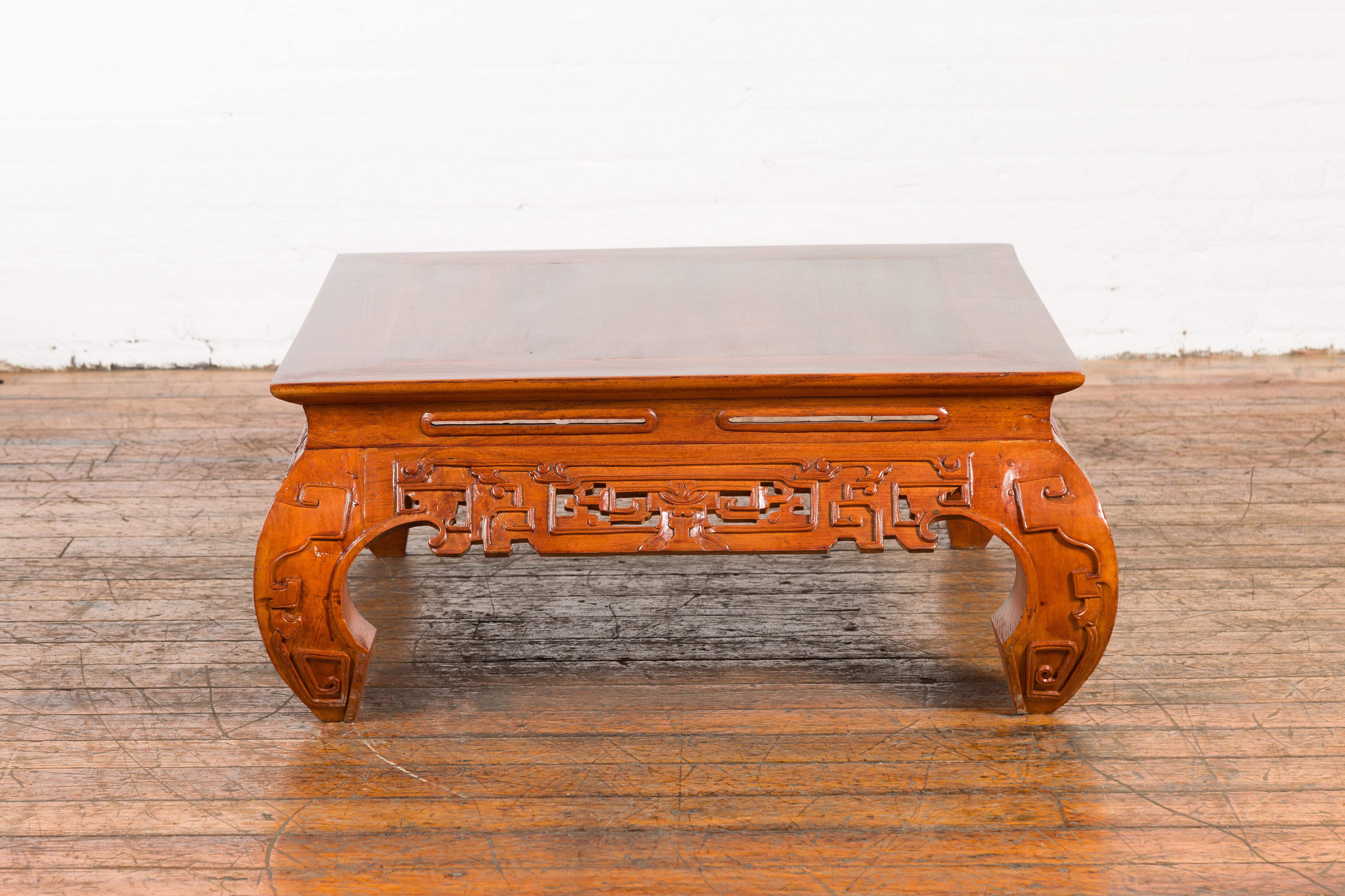 Vintage Low Kang Coffee Table with Carved Scrolls and Chow Legs For Sale 8