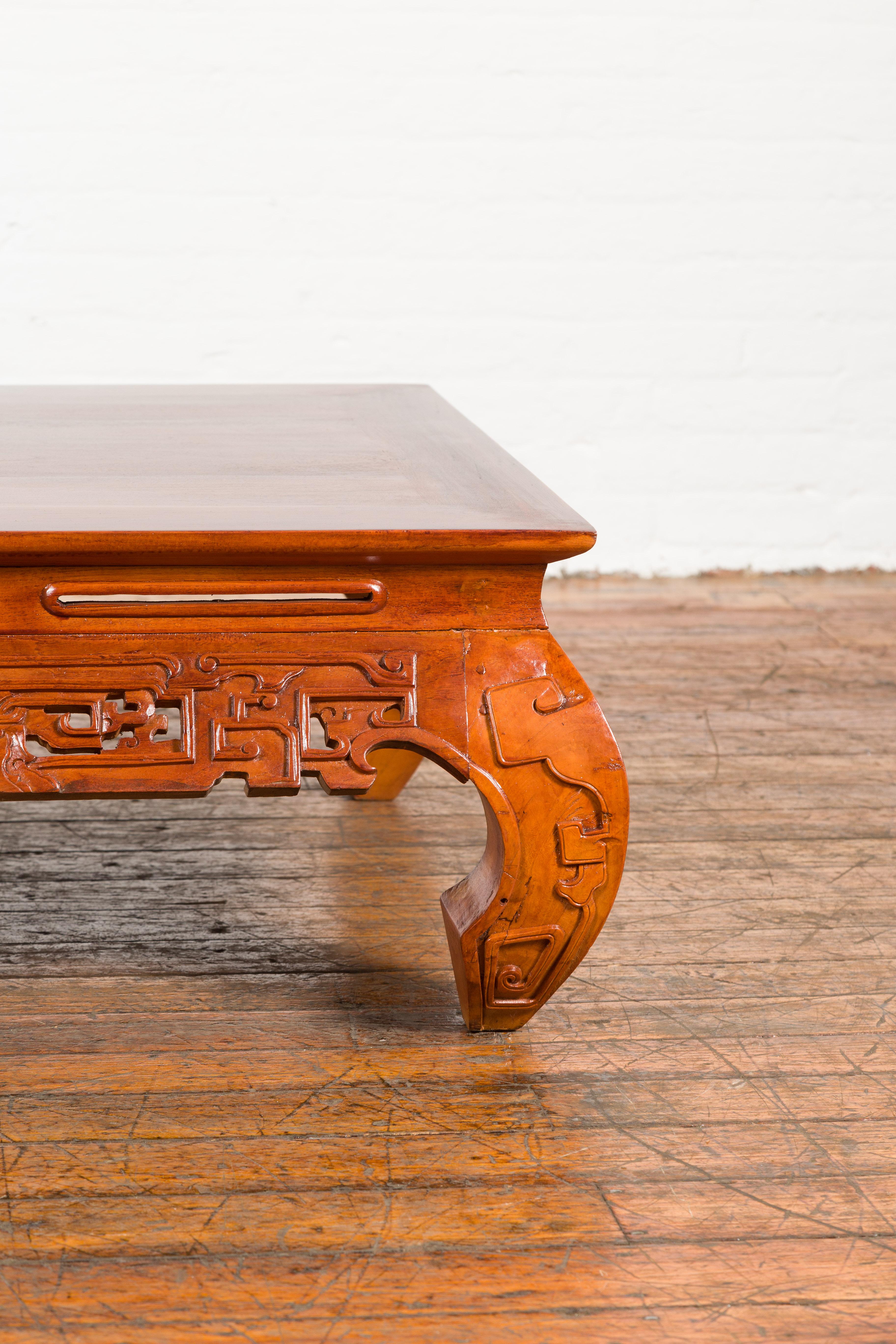 Wood Vintage Chinese Style Low Kang Coffee Table with Carved Scrolls and Chow Legs For Sale