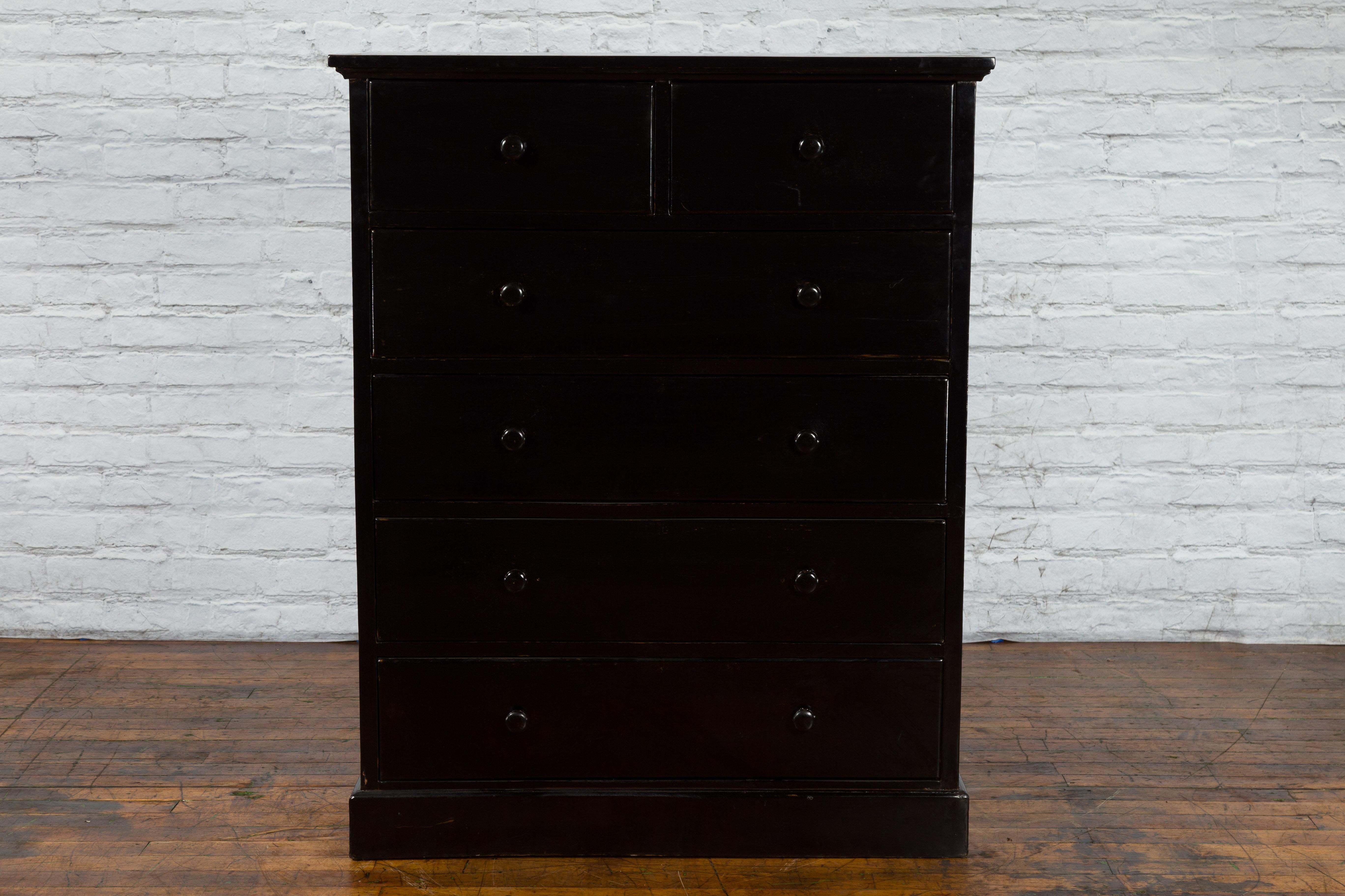 Vintage Chinese Tall Black Lacquered Elmwood Chest with Six Drawers In Good Condition For Sale In Yonkers, NY