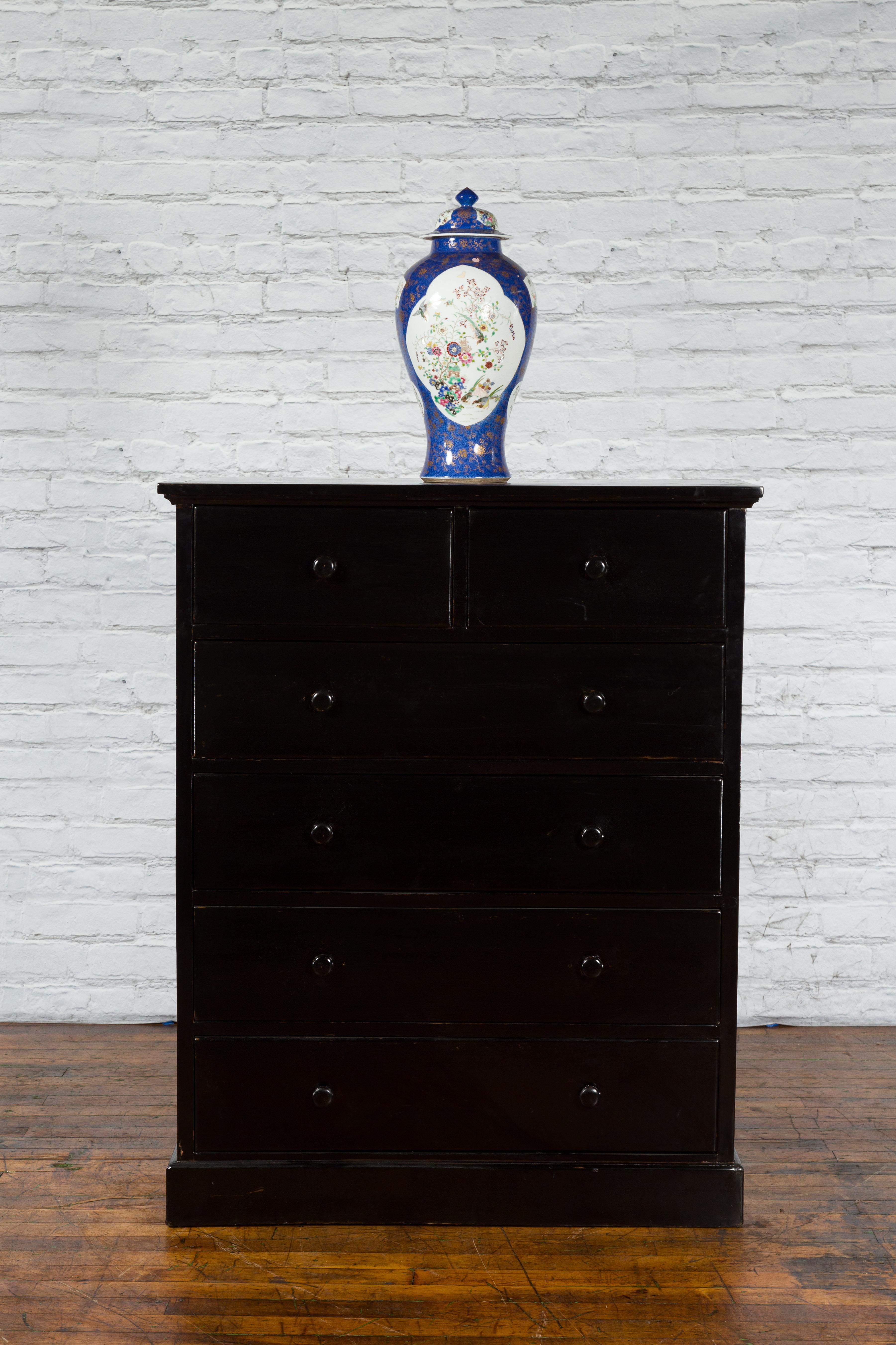20th Century Vintage Chinese Tall Black Lacquered Elmwood Chest with Six Drawers For Sale