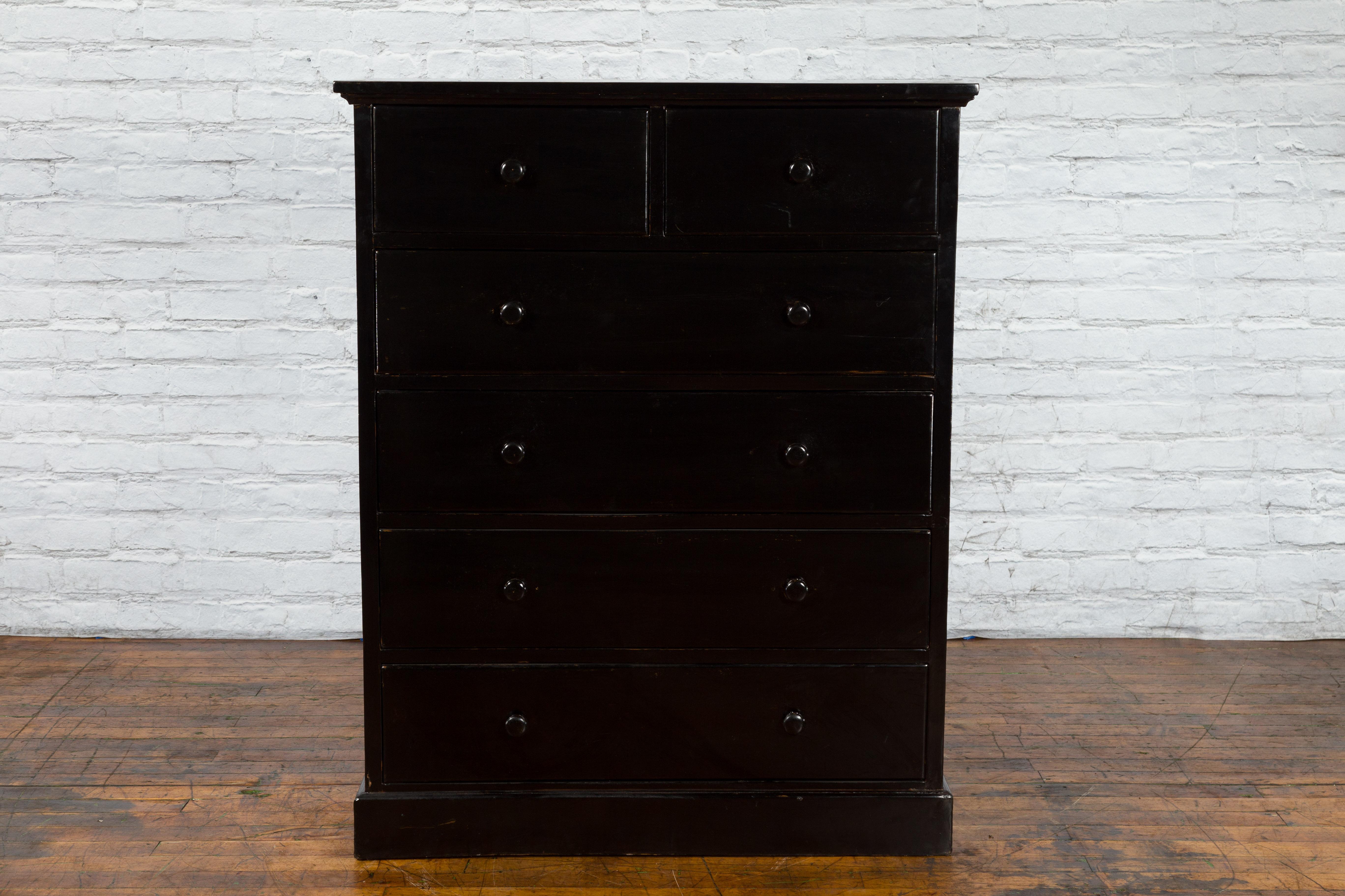 Vintage Chinese Tall Black Lacquered Elmwood Chest with Six Drawers For Sale 4