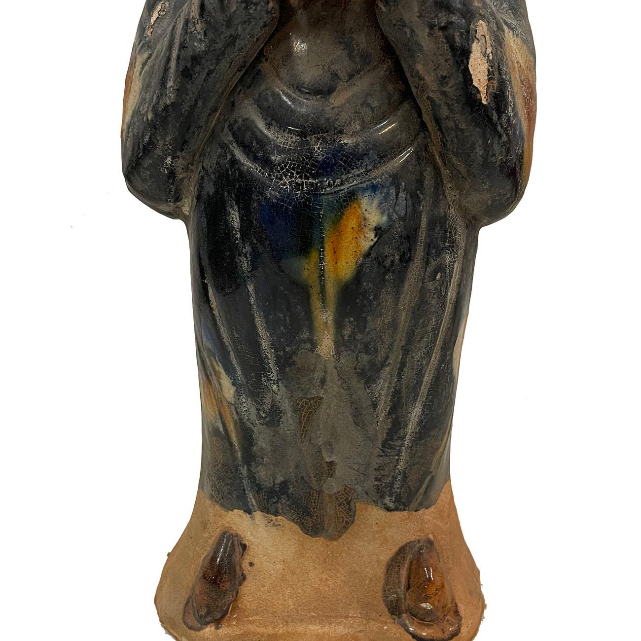 Esportazione cinese Statua di tomba in ceramica smaltata cinese d'epoca Tang tricolore in vendita
