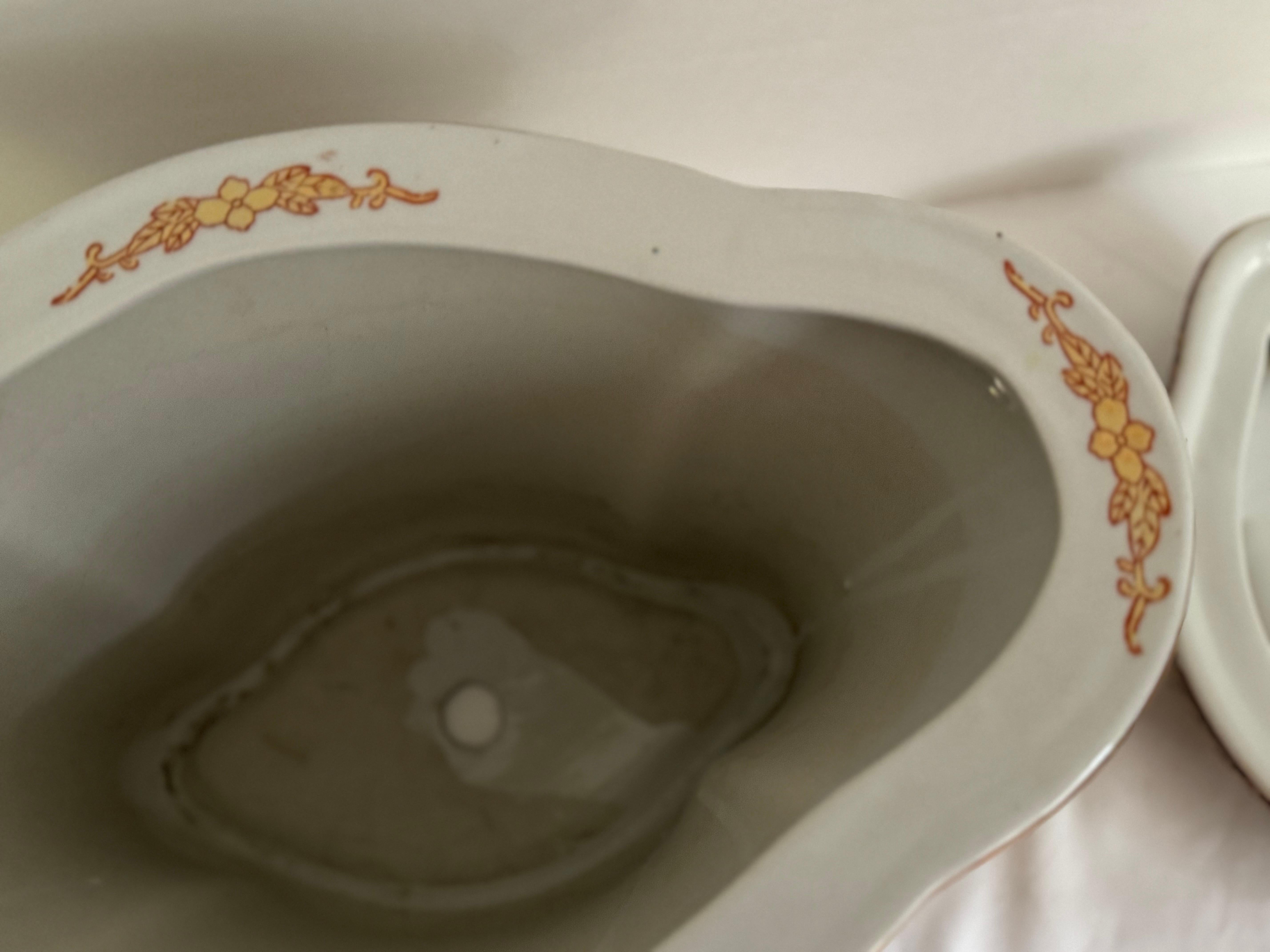 Ceramica Vaso e sottovaso in porcellana con disegno di arazzo cinese d'epoca in vendita