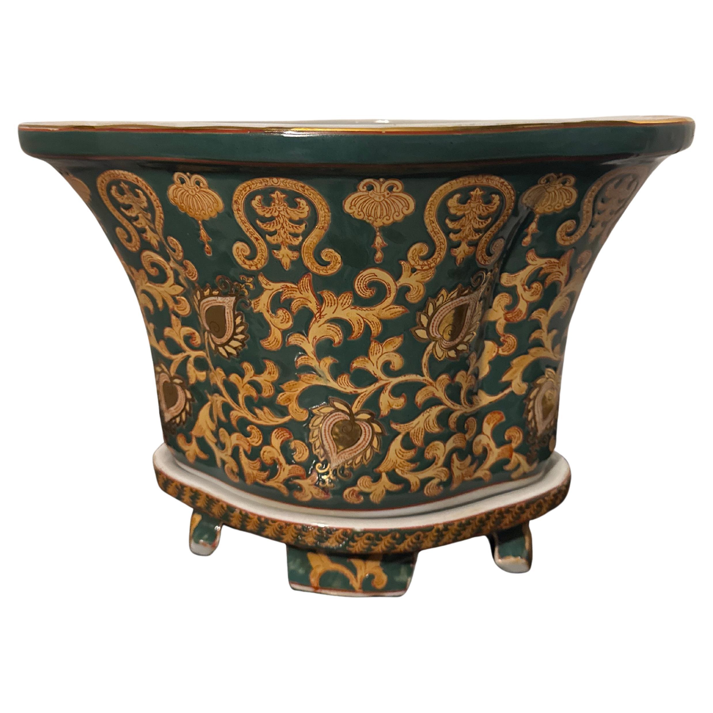 Vaso e sottovaso in porcellana con disegno di arazzo cinese d'epoca