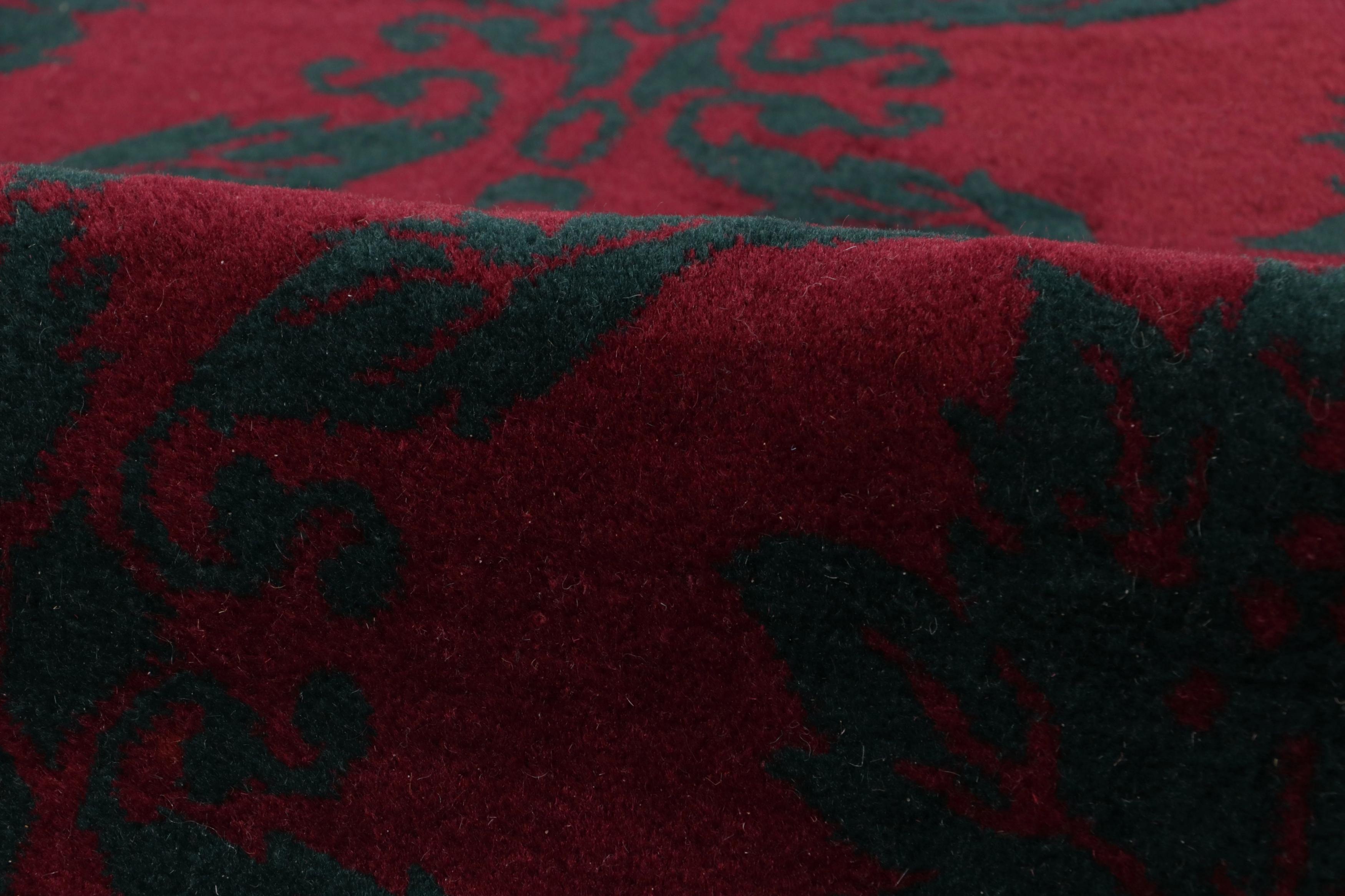 Noué à la main Textile chinois vintage, rouge avec brocart géométrique vibrant - Rug & Kilim en vente