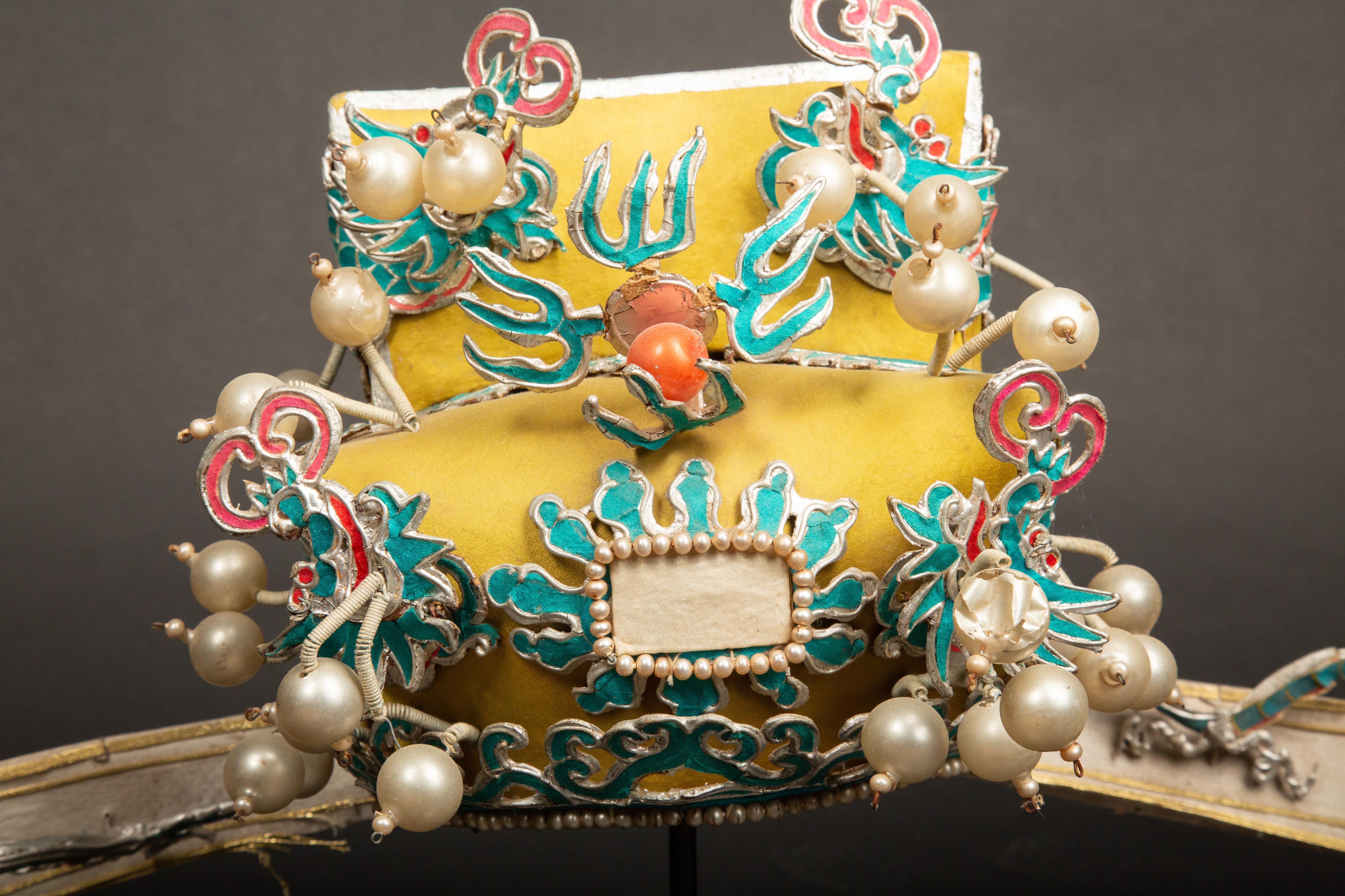 Vintage Chinese Theatre Opera Headdress, Chartreuse with Blue and Siver Details In Good Condition For Sale In New York, NY