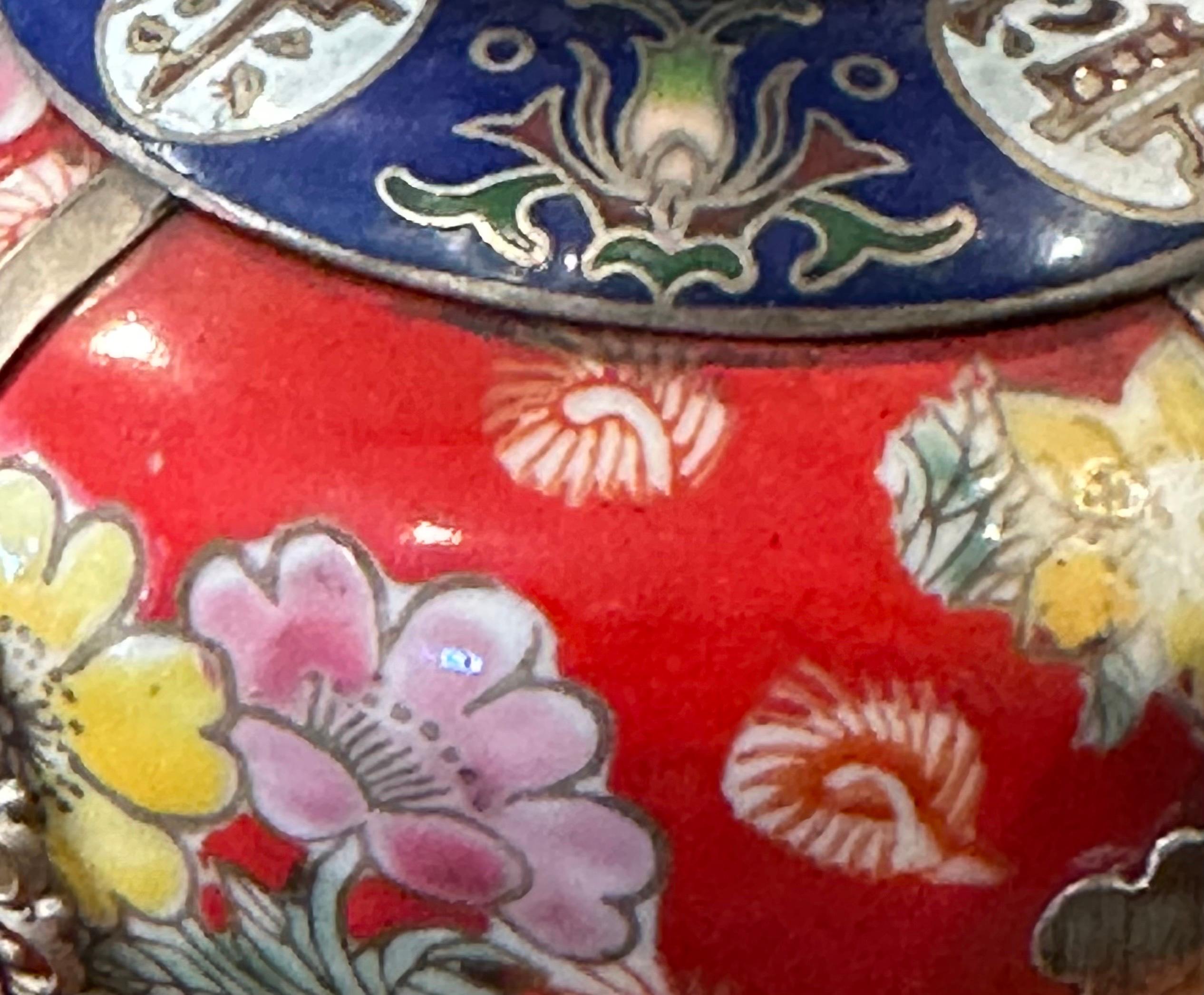 Théière chinoise tibétaine vintage en porcelaine recouverte d'argent avec embout de chien Foo en vente 12