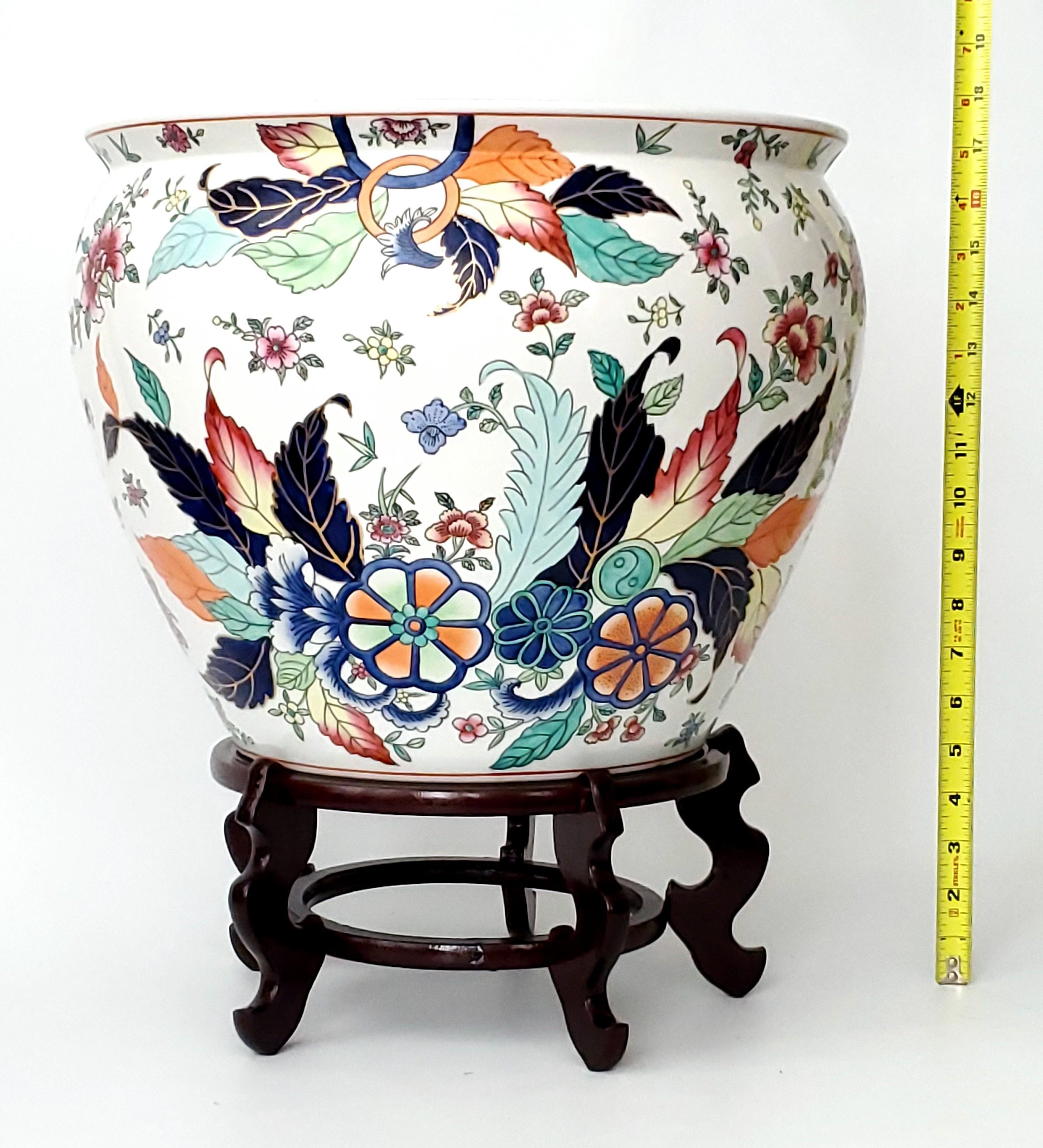 Chinoiserie Vintage Chinese Tobacco Leaf Planter Hand Painted Porcelain with Wood Stand For Sale