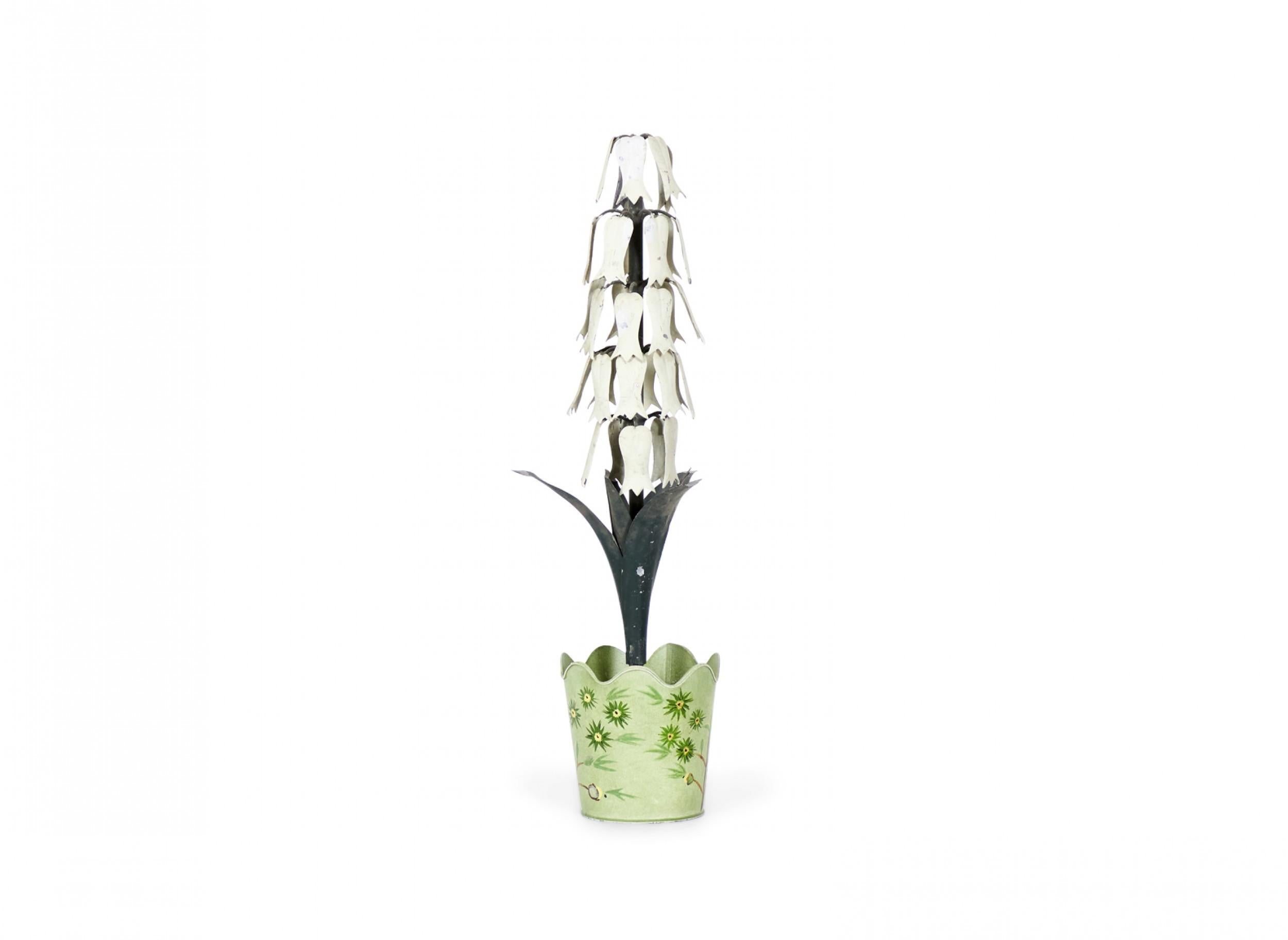 Vintage Chinese Tole und Eisen Potted Flower Skulptur (19. Jahrhundert) im Angebot