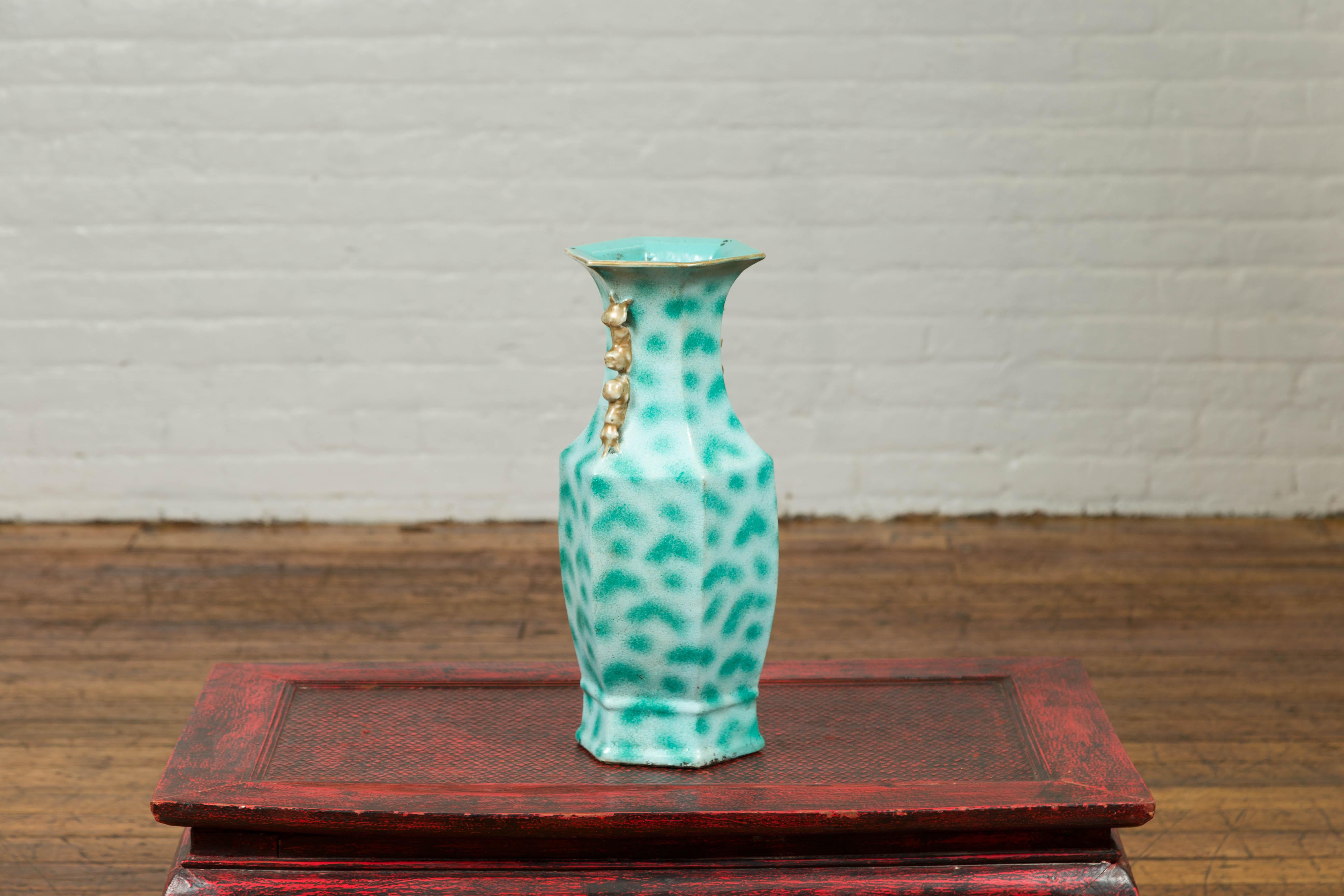 Vintage Chinese Turquoise Vase with Spotted Design and Hexagonal Neck For Sale 2