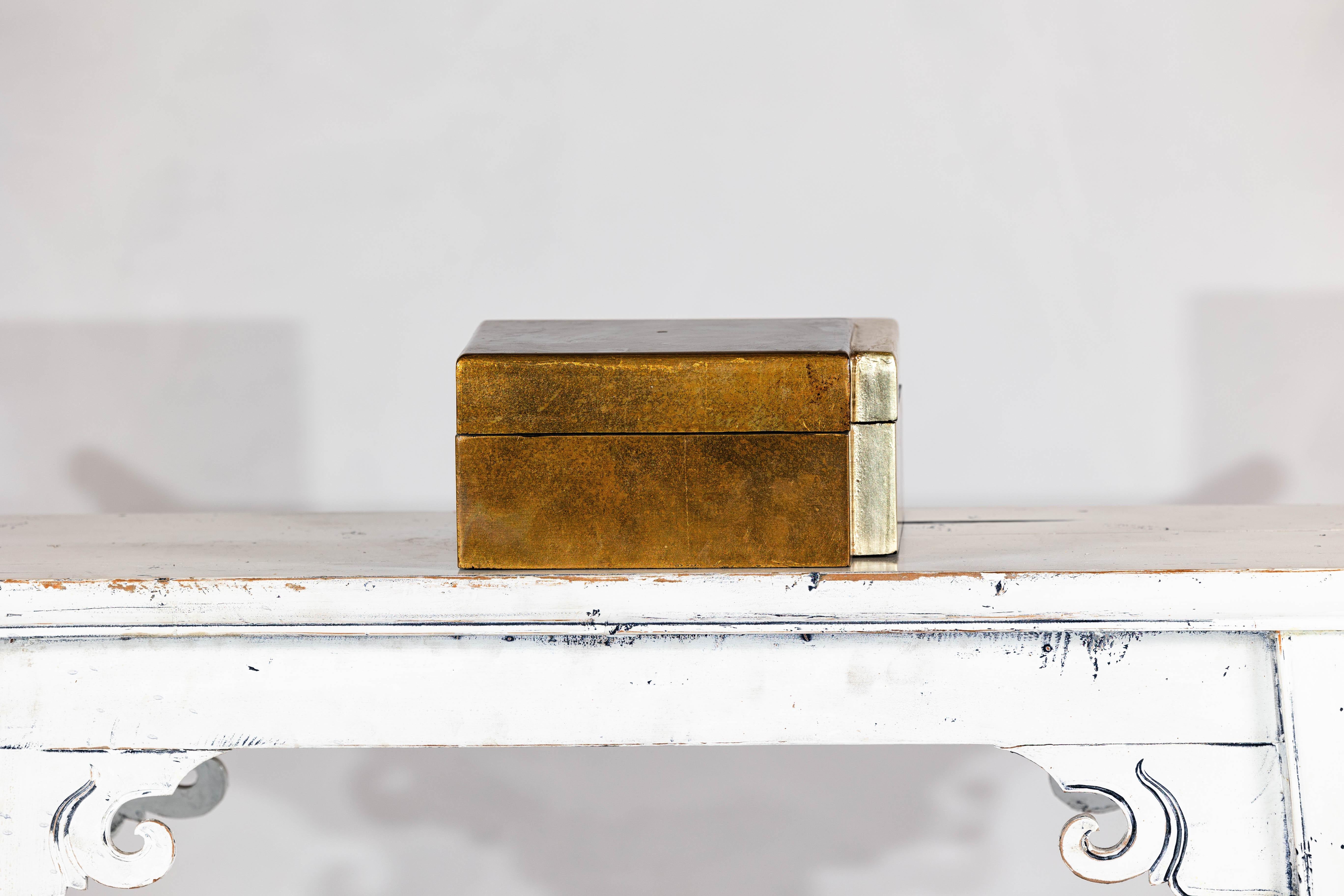 20th Century Vintage Chinese Two-Toned Gilded Wooden Box – Decorative Storage Accent Piece For Sale