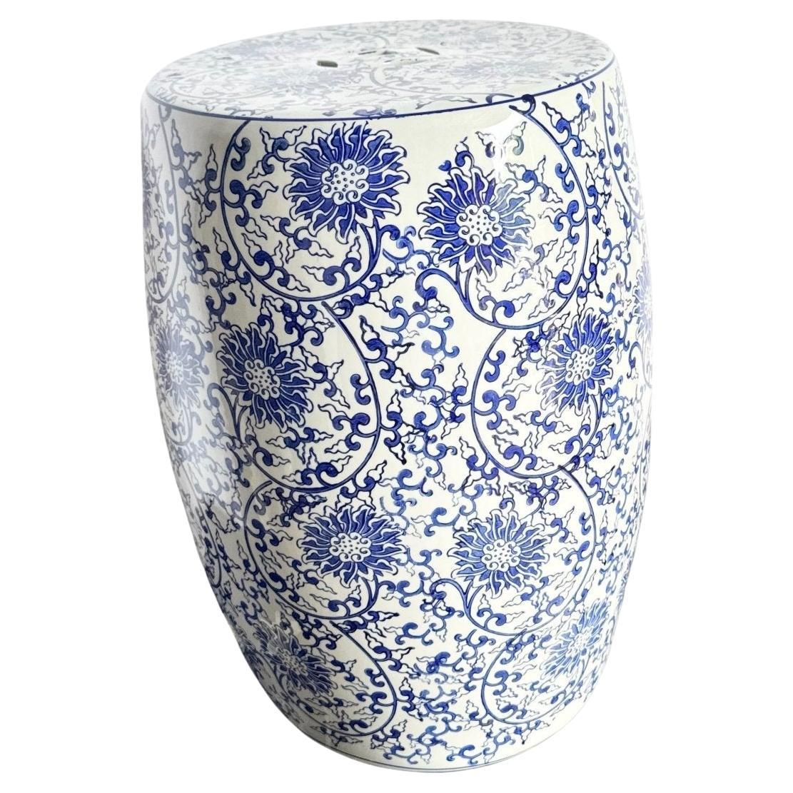 Vintage Chinese Weiß und Blau Porzellan Beistelltisch Hocker Pedestal
