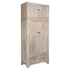 Armoire de jardin vintage en orme blanchi, style chinois, milieu du XXe siècle