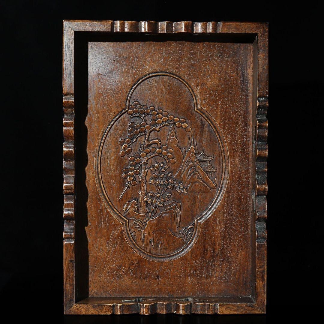 Vintage Chinese Wood Carving Auspicious Square Plate im Zustand „Relativ gut“ im Angebot in 景德镇市, CN
