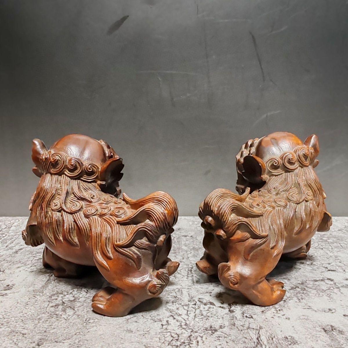 Vintage Chinesisch Holzschnitzerei Löwen Skulpturen Paar im Angebot 5