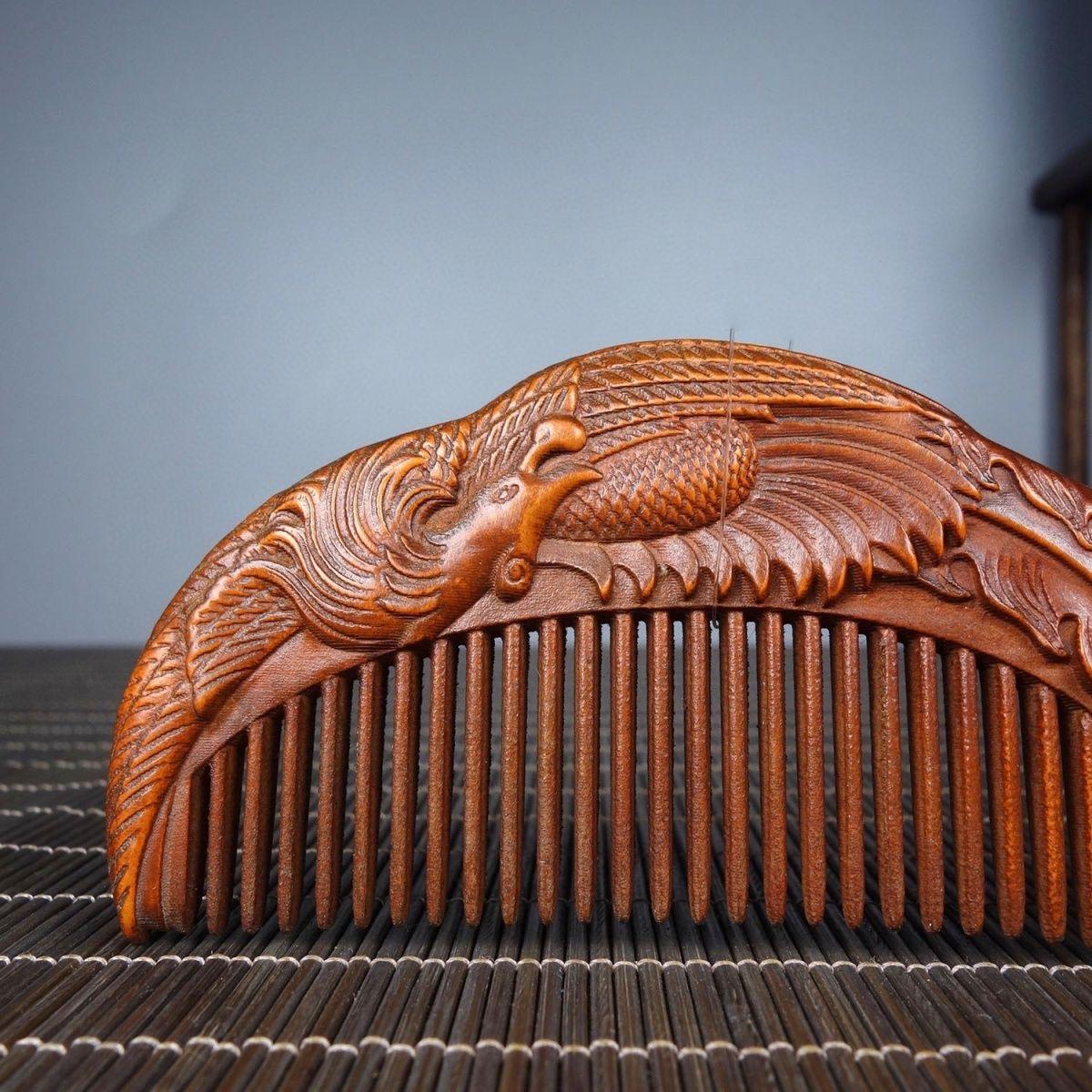 Vintage Chinese Wood Carving Phoenix Kamm im Angebot 1