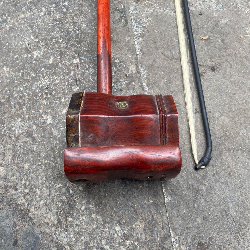 20th Century Vintage Chinese Wood Er Hu Musical Instrument For Sale