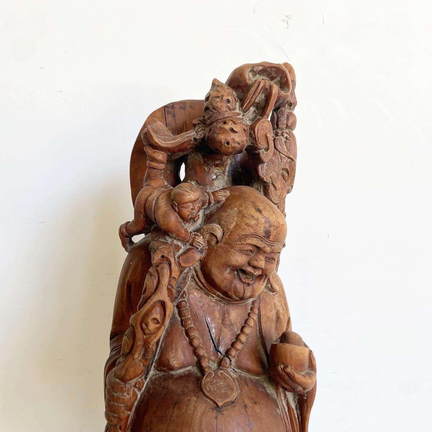 Chinesische Buddha-Skulptur aus Holz im Vintage-Stil im Zustand „Gut“ im Angebot in Delray Beach, FL