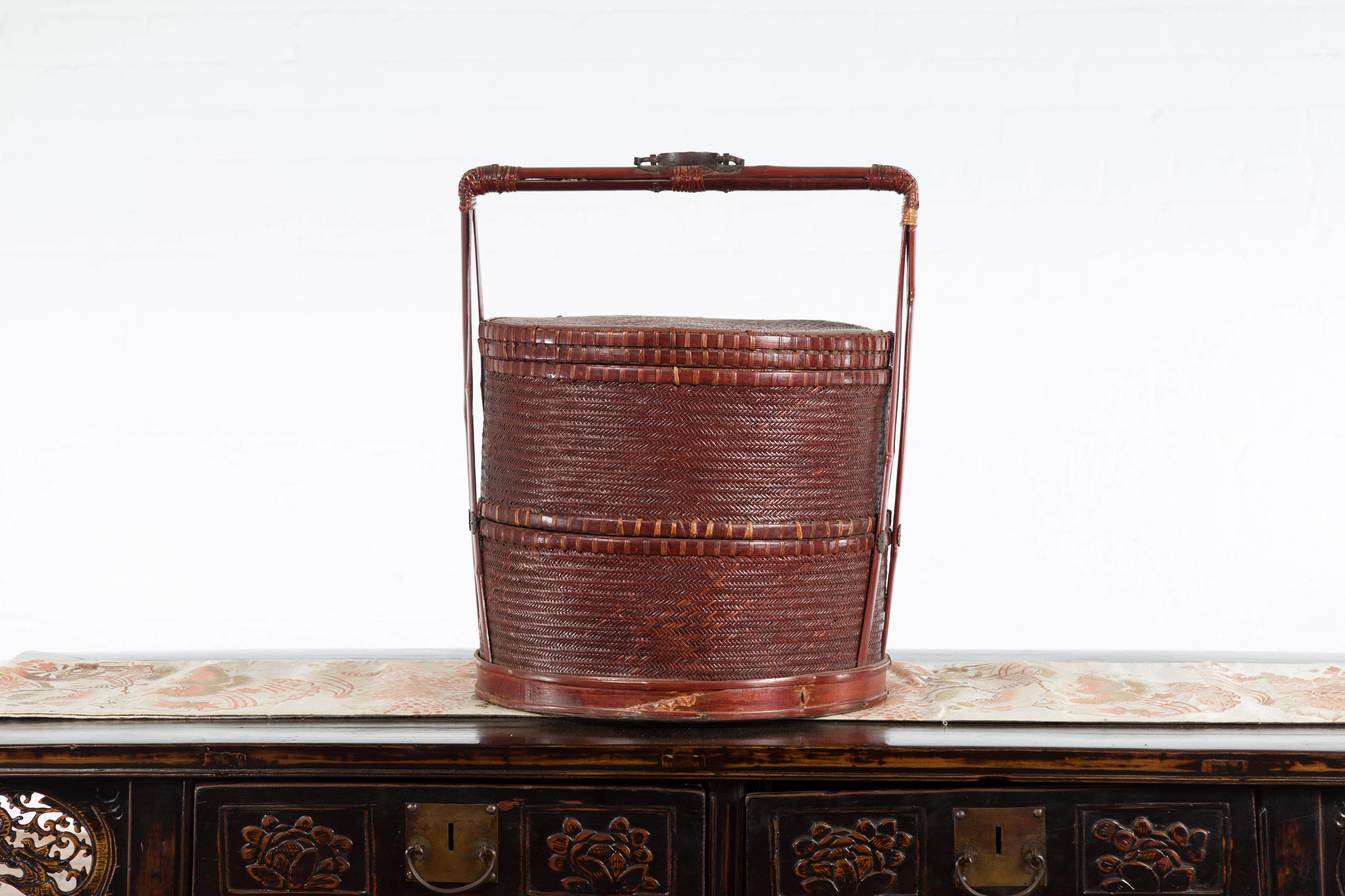Vintage Chinese Woven Rattan and Bamboo Carrying Basket with Handle In Good Condition In Yonkers, NY