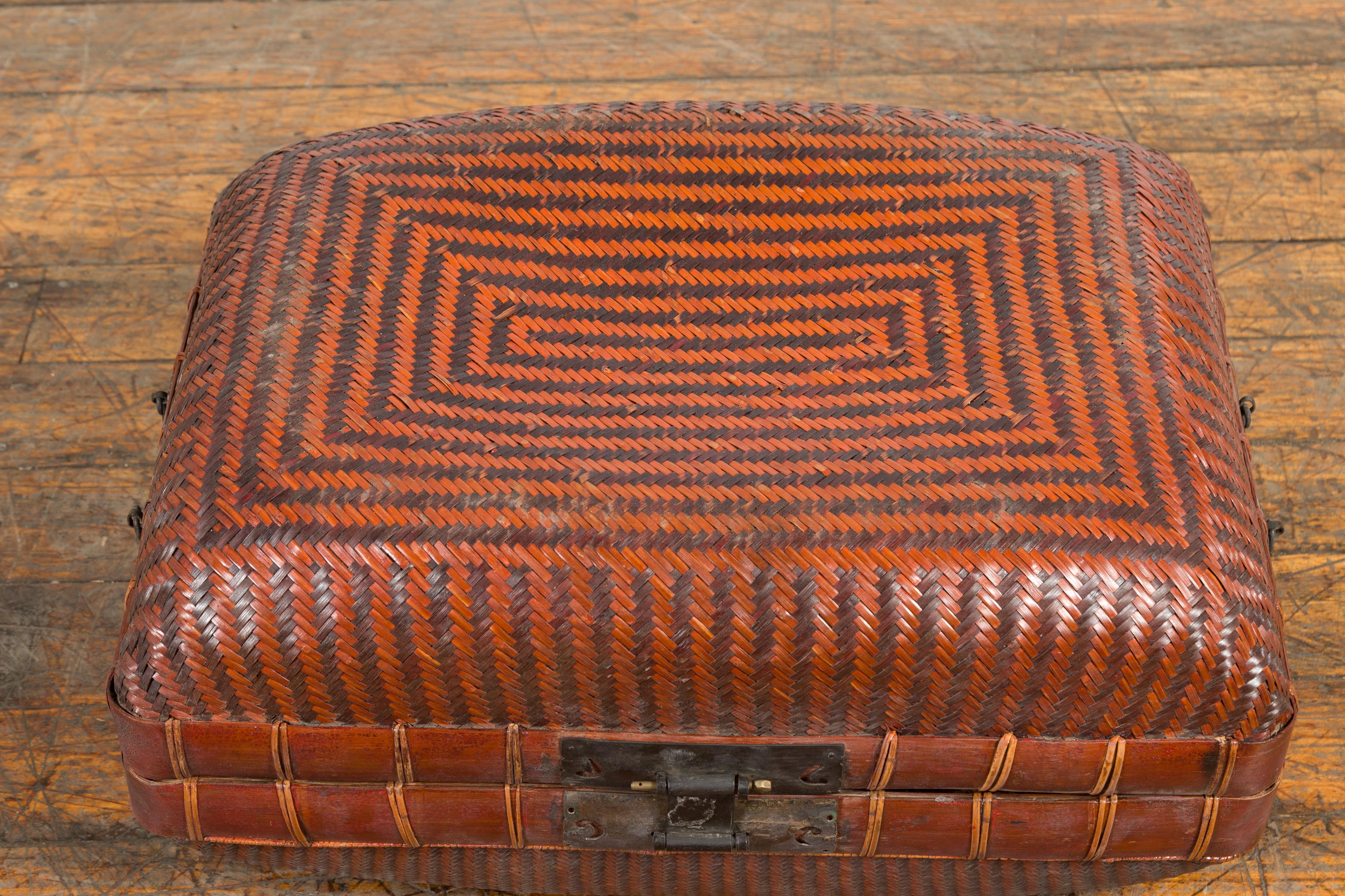 Vintage Chinese Woven Rattan and Bamboo Pillow Basket with Geometric Décor For Sale 5