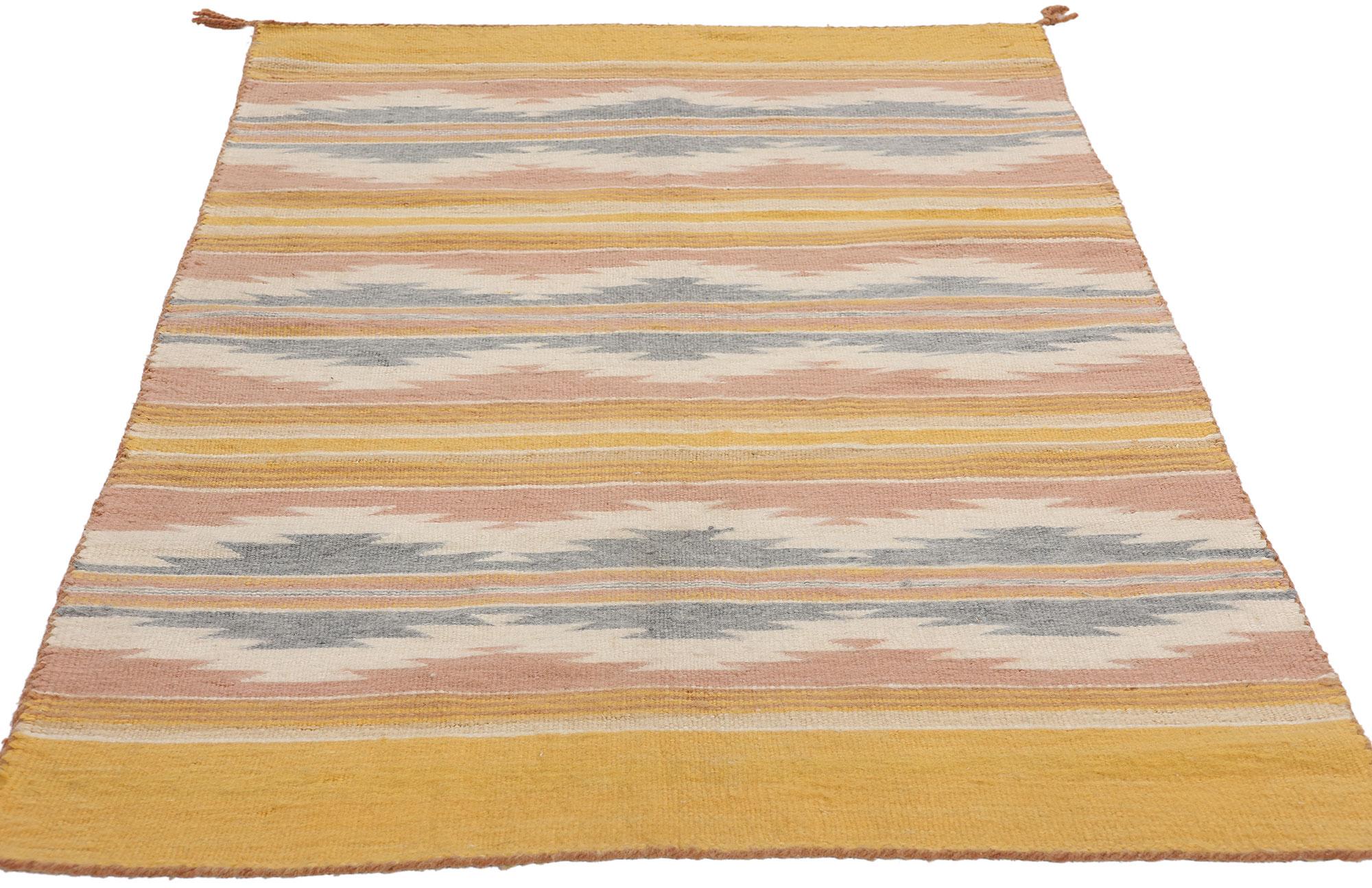 Native American Vintage Chinle Navajo-Style Rug, 02'11 x 04'11 For Sale