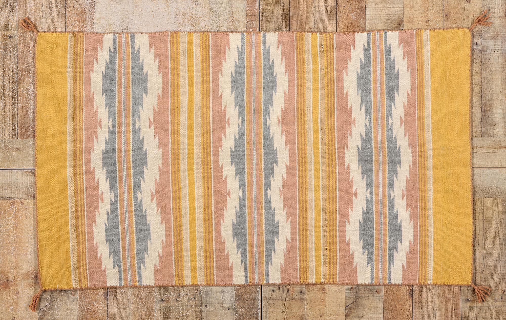 Vintage Chinle Navajo-Style Rug, 02'11 x 04'11 For Sale 1