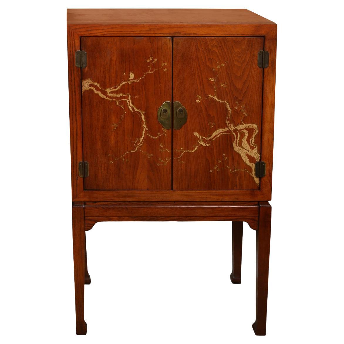 Vintage Chinoiserie Bar oder kleines Medienkabinett