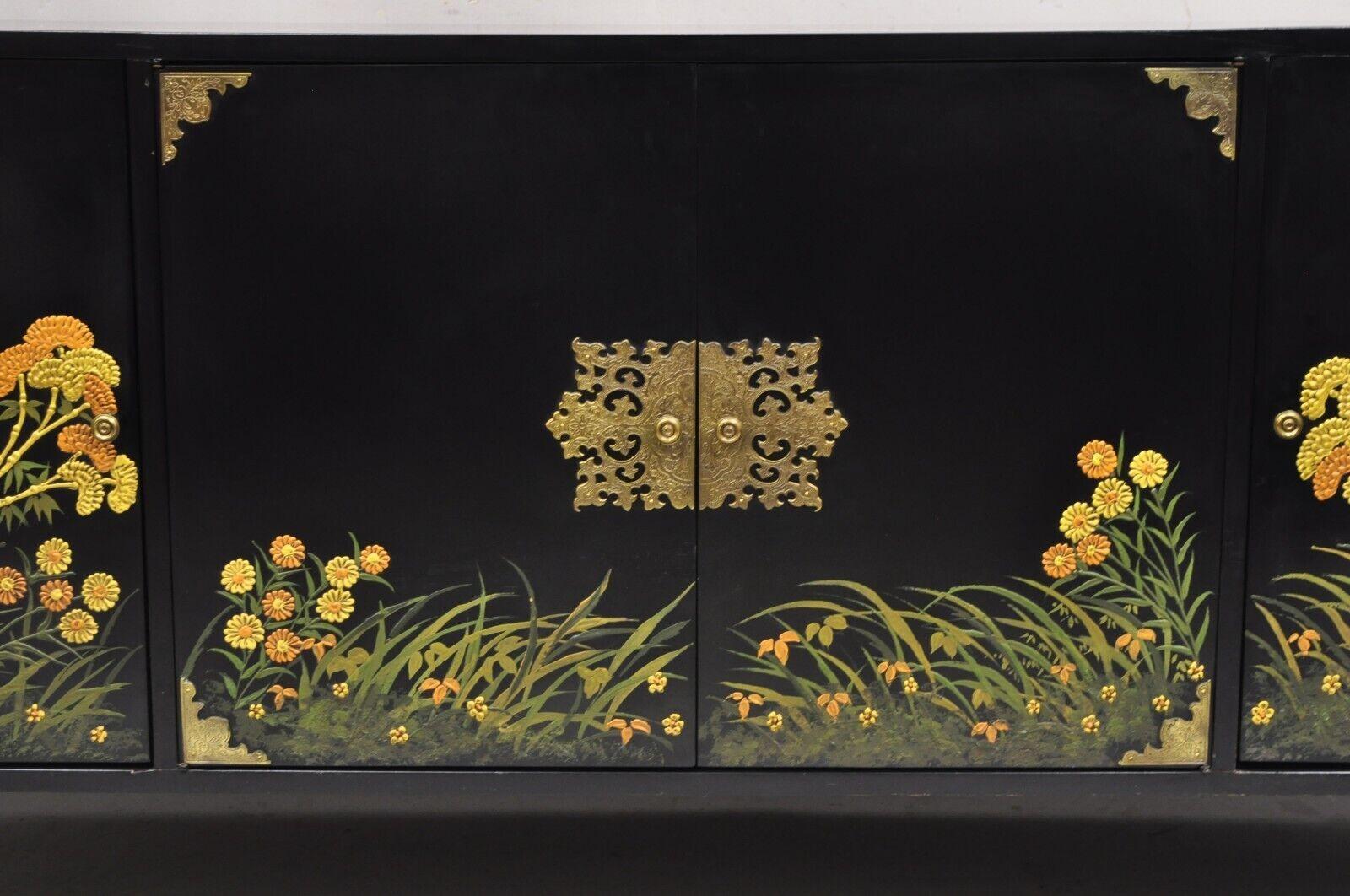 Vintage Chinoiserie Black Lacquer Hand Painted Floral Credenza Cabinet Sideboard In Good Condition For Sale In Philadelphia, PA