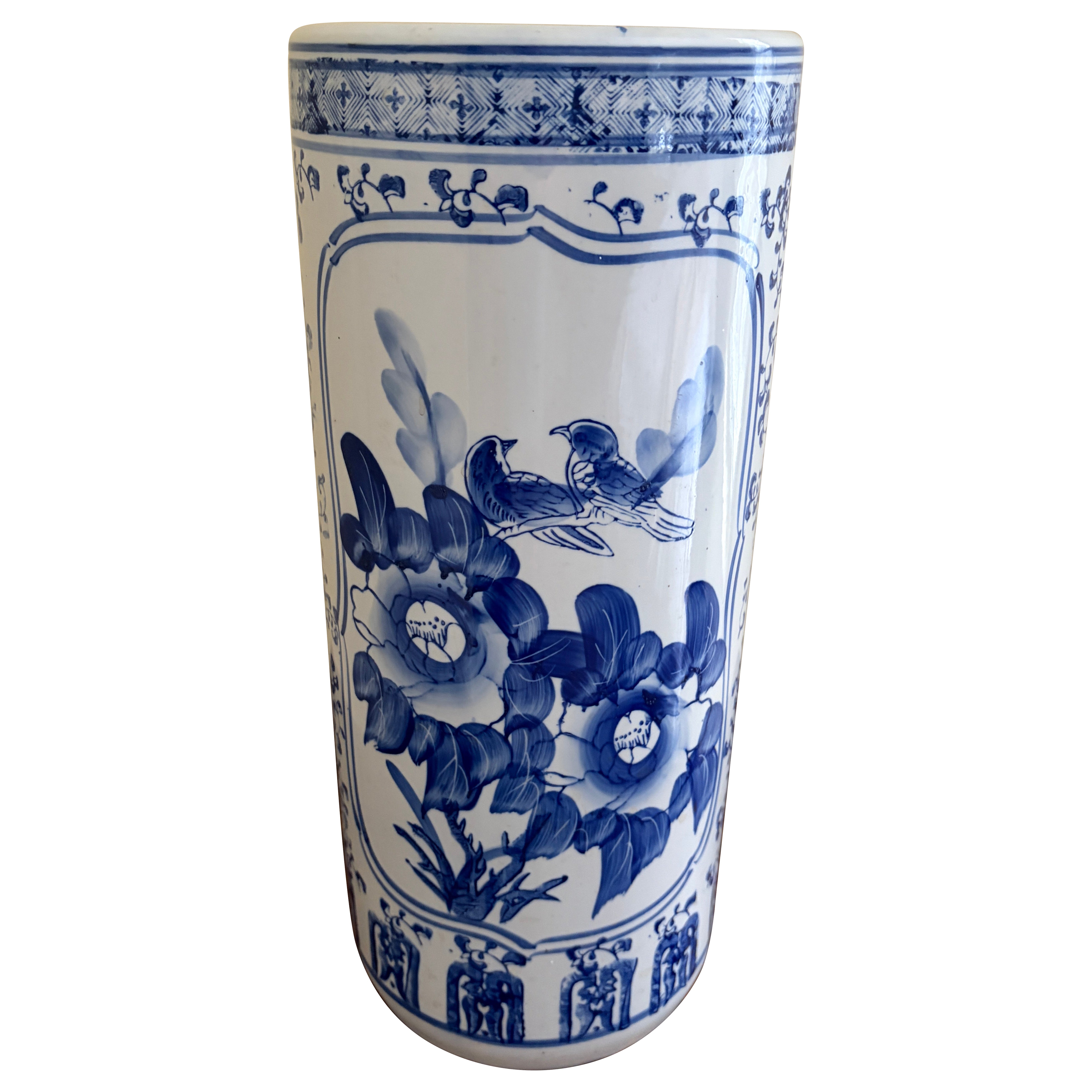 Portaombrelli in porcellana blu e bianca d
epoca Chinoiserie in vendita