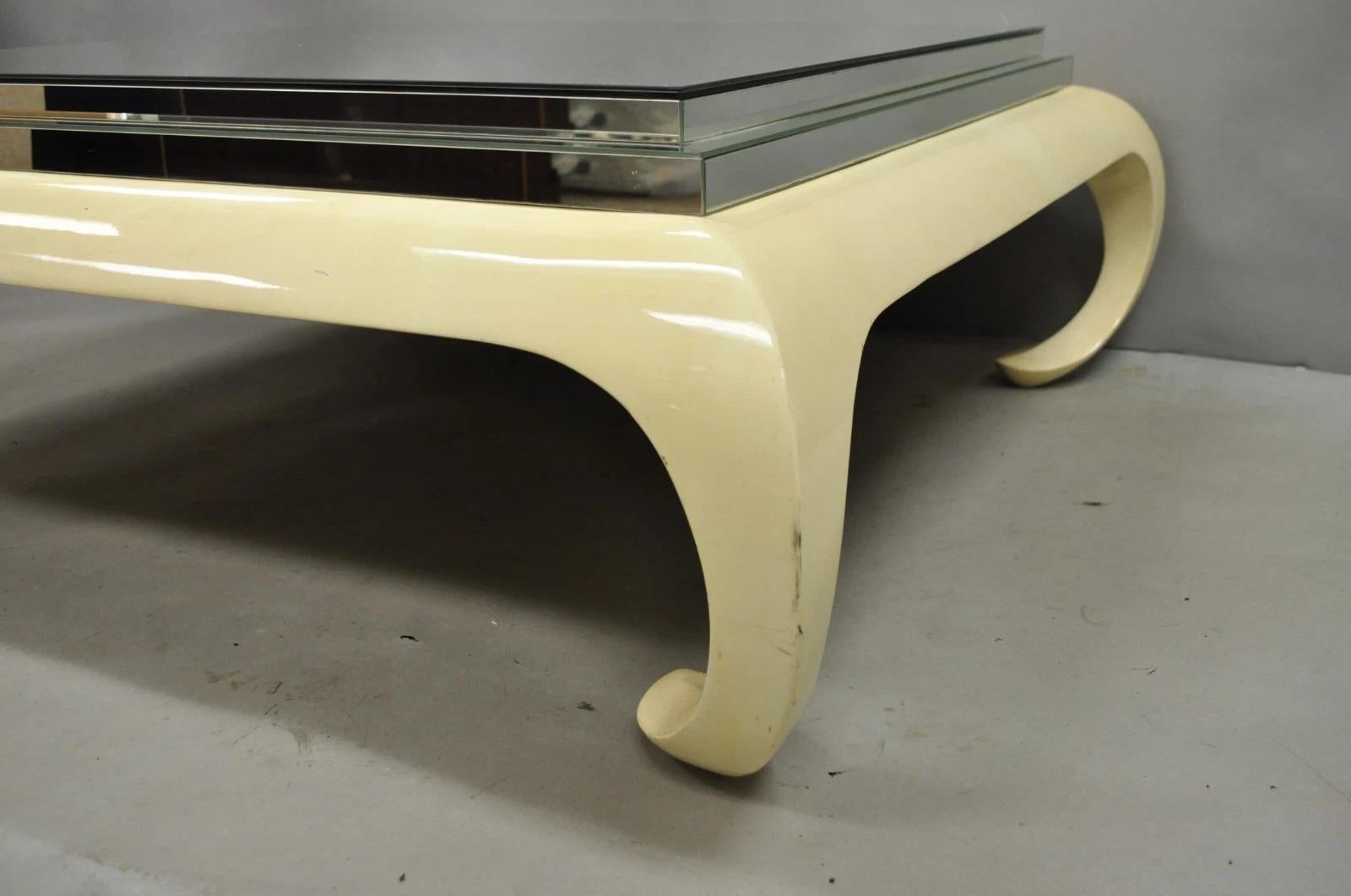 Vintage Chinoiserie Bone Lacquered Oriental Ming Style Mirrored Coffee Table For Sale 5