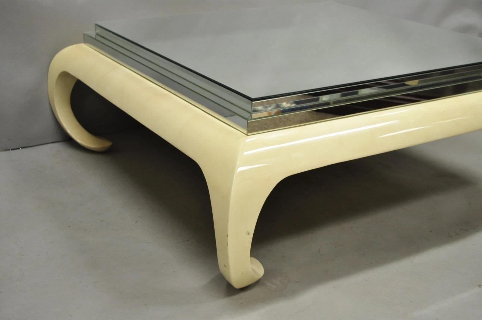 Vintage Chinoiserie Bone Lacquered Oriental Ming Style Mirrored Coffee Table For Sale 7