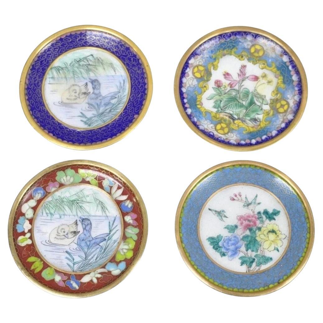 Vintage Chinoiserie Brass Enamel Cloisonne Small Trinket Dish - Set of 4 For Sale