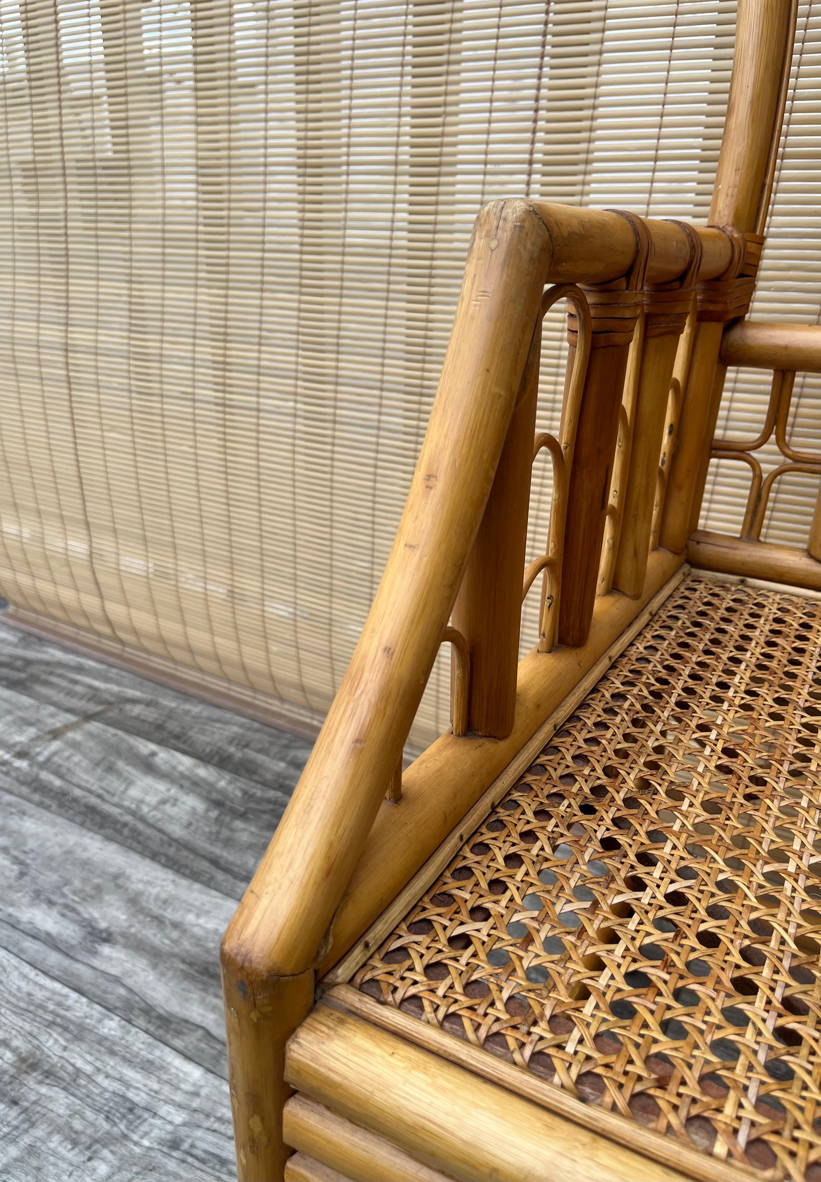 Chaise d'appoint vintage Chinoiserie Brighton Pavilion Style Cane. Circa 1980 en vente 9