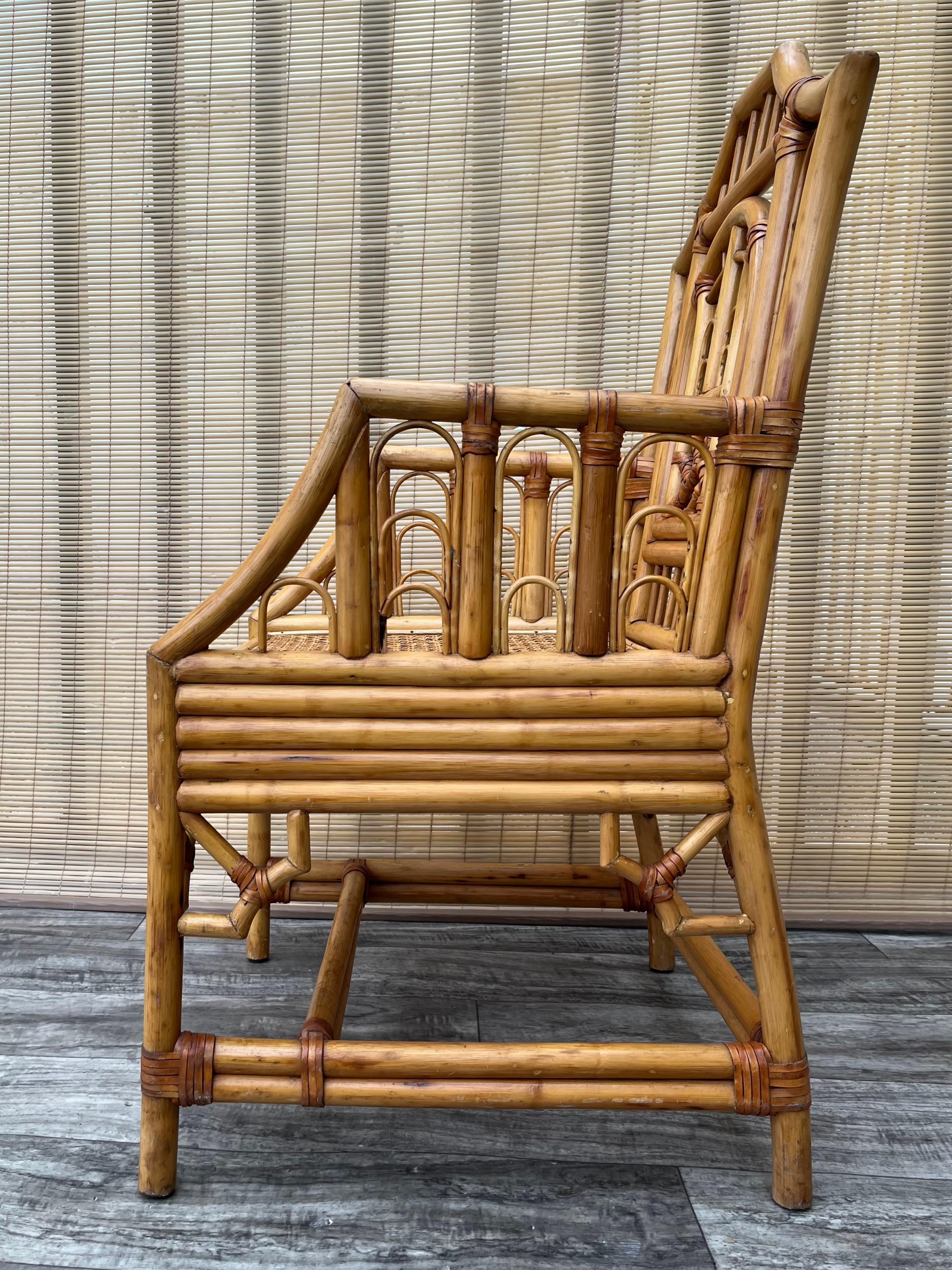 Chaise d'appoint vintage Chinoiserie Brighton Pavilion Style Cane. Circa 1980 Bon état - En vente à Miami, FL