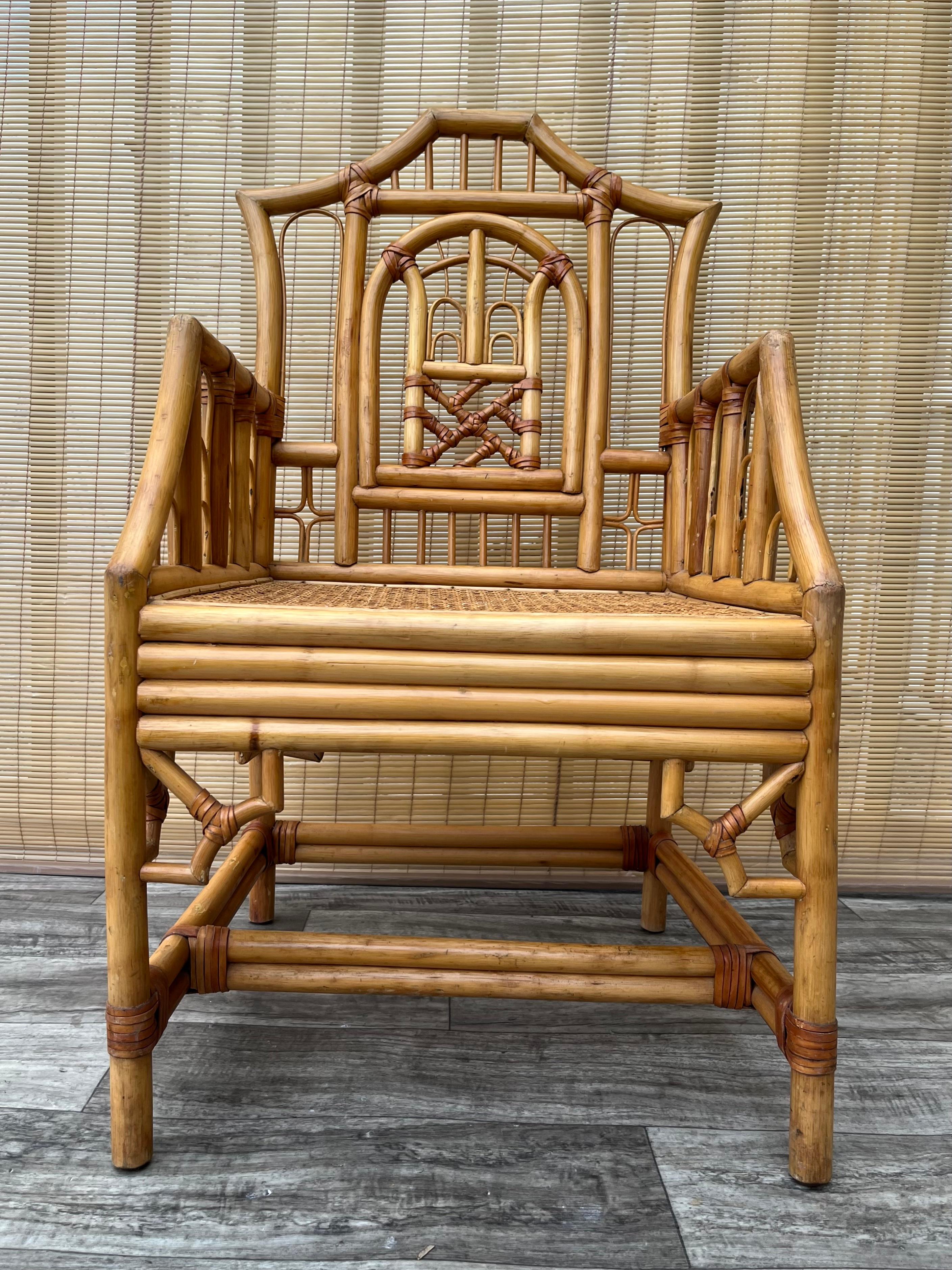 Chaise d'appoint vintage Chinoiserie Brighton Pavilion Style Cane. Circa 1980 en vente 1