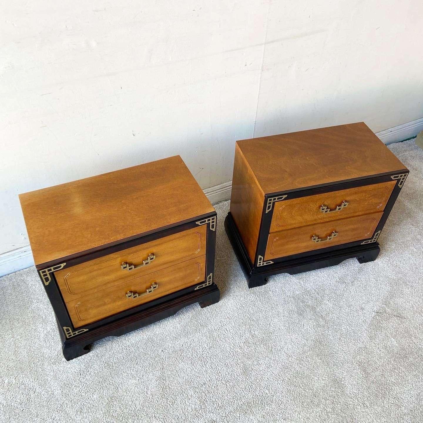 Late 20th Century Vintage Chinoiserie Burl and Black Nighstands by Bassett Furniture - a Pair For Sale