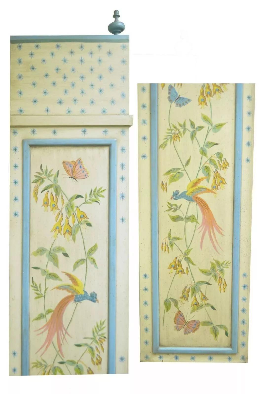 Vintage Chinoiserie Schmetterling & Vogel Custom Painted Tall Secretary Schreibtisch & Stuhl im Zustand „Gut“ im Angebot in Philadelphia, PA