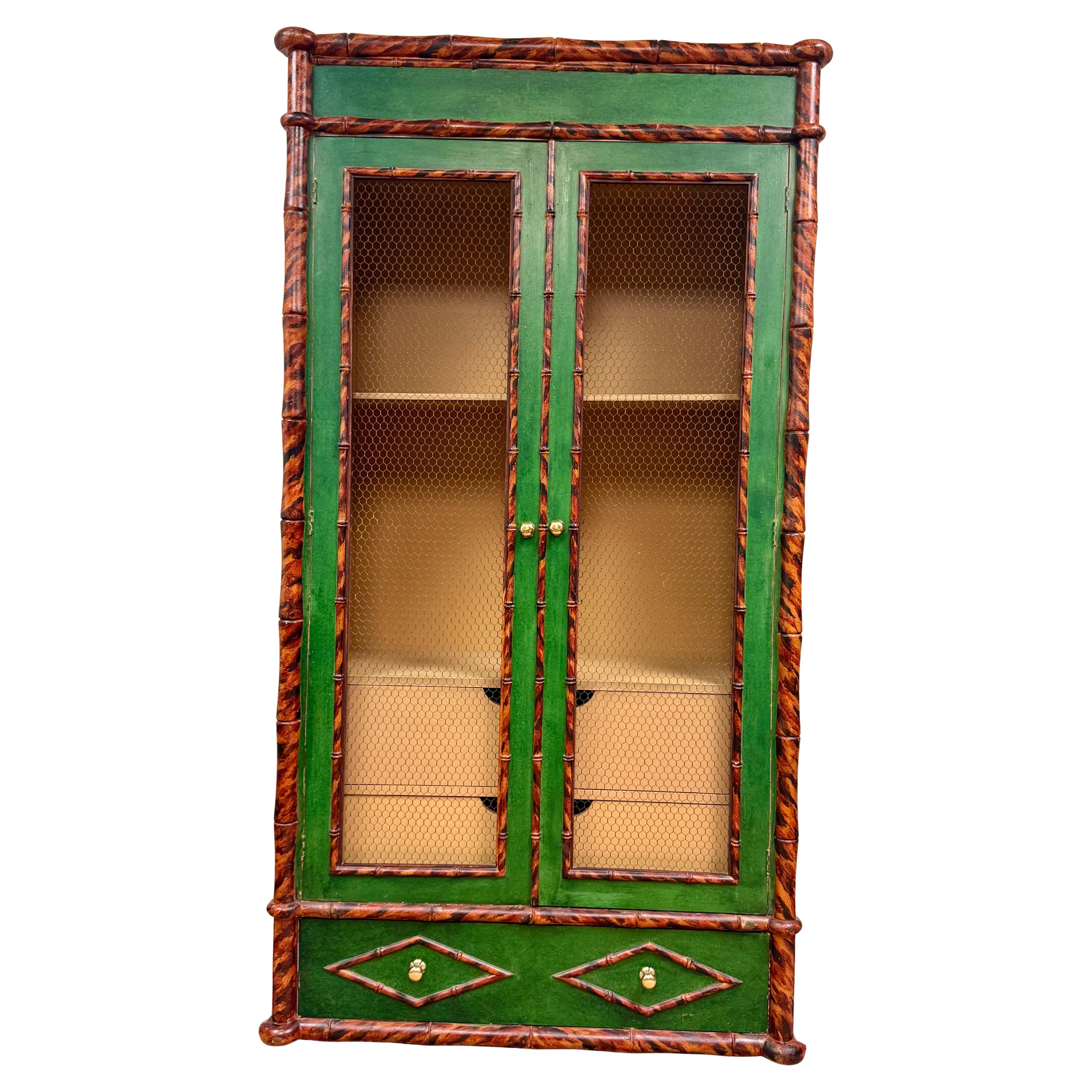 Vintage Chinoiserie Cabinet in Emerald Green, Circa 1970s