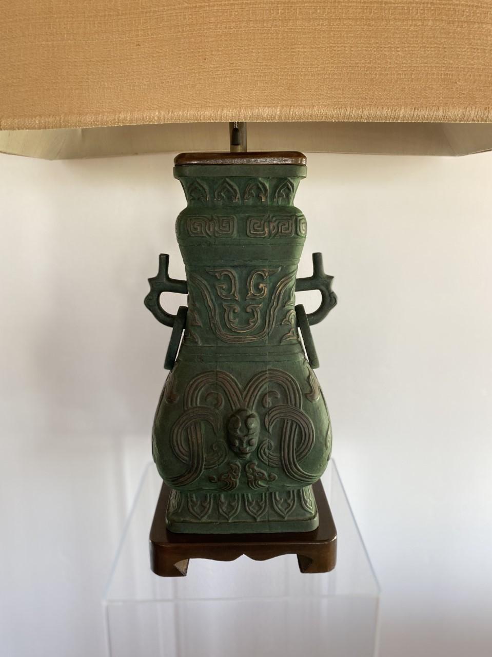 Vintage Chinoiserie Cast Bronze Table Lamp Italian Midcentury For Sale 4