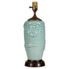 Chinoiserie Celadon-Keramik-Tischlampe mit Drachenrelief, Vintage