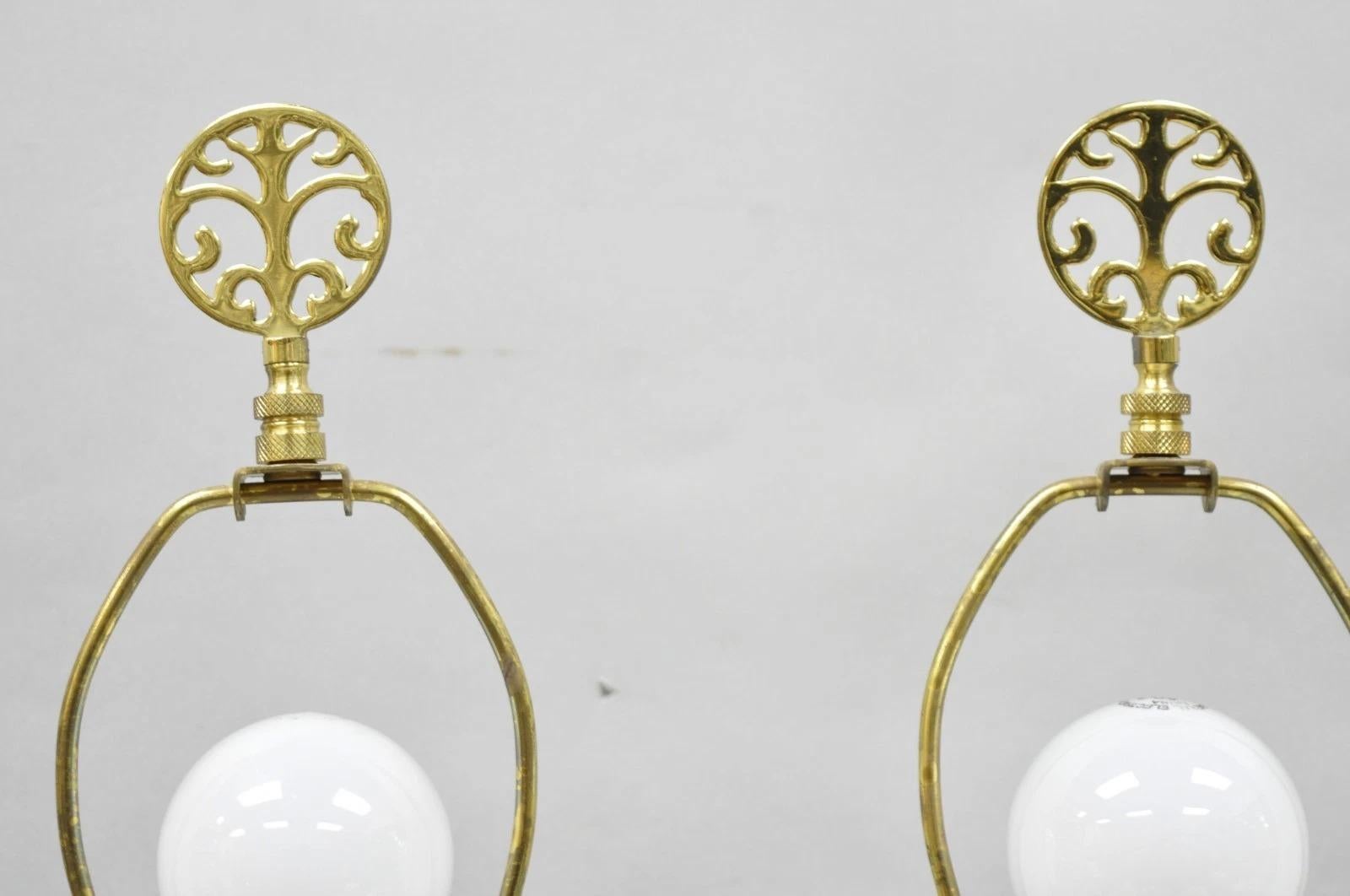 Vintage Chinoiserie Chinese Blue & Yellow Flower Small Porcelain Table Lamp Pair For Sale 3