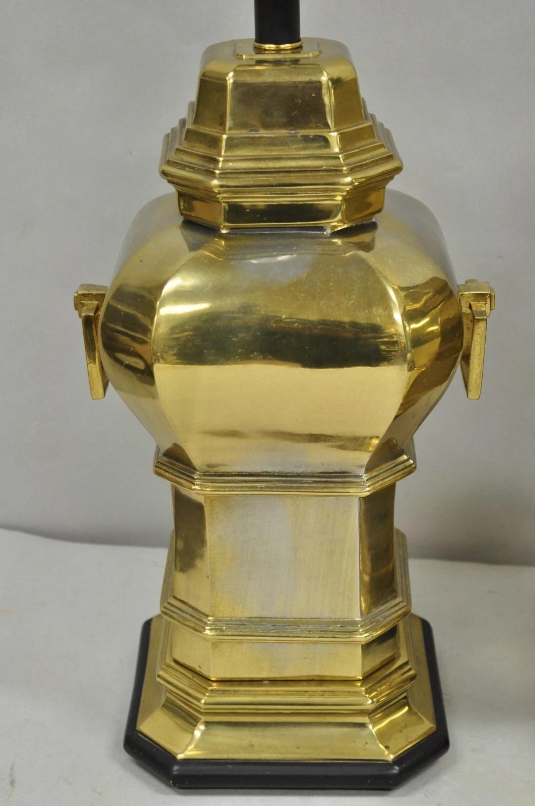 Vintage Chinoiserie Chinesisch Ginger Jar Messing verchromt Metall Tischlampen - ein Paar im Angebot 1
