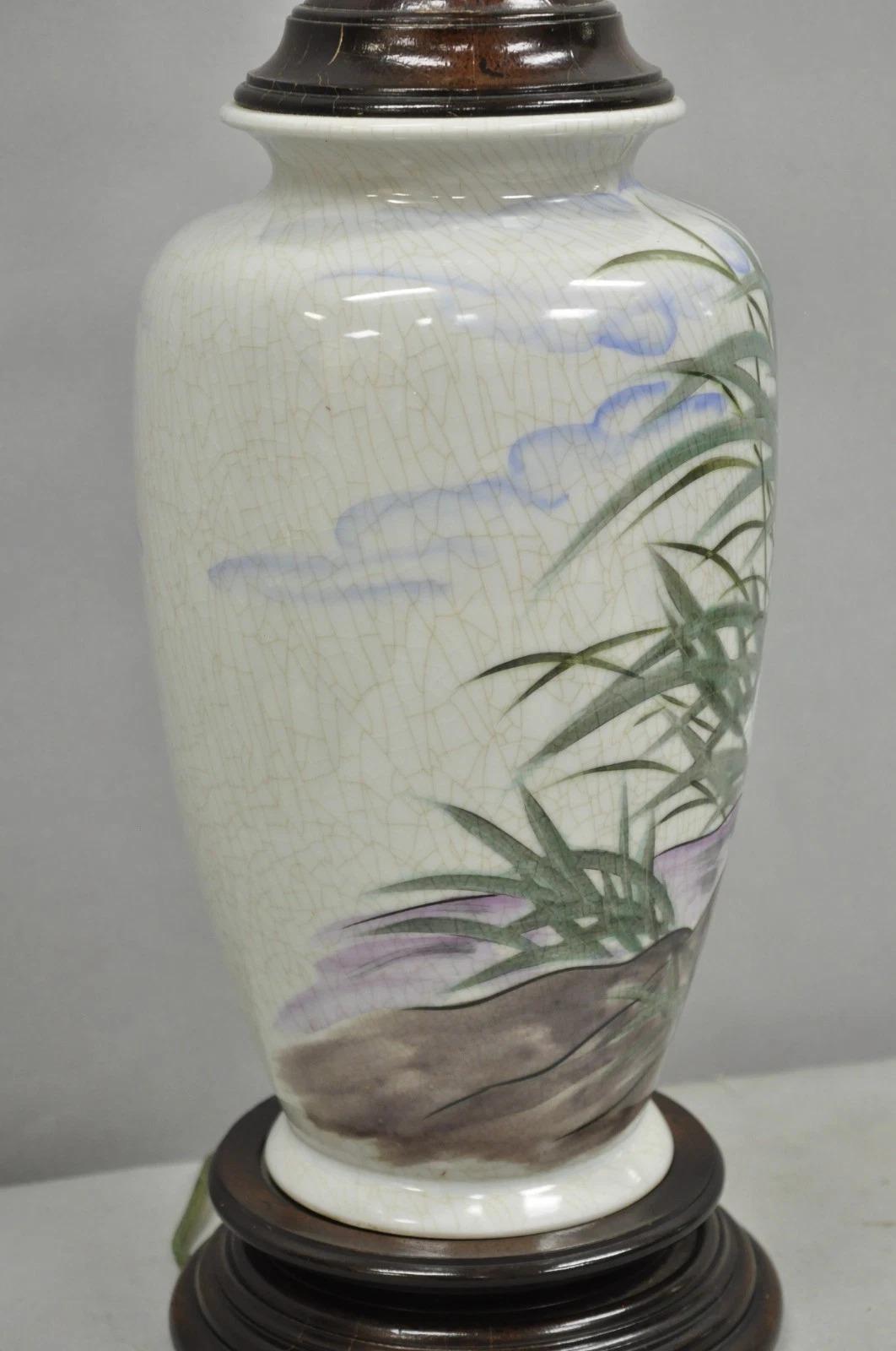 Vintage Chinoiserie Chinese Porcelain Jardiniere Table Lamp w Painted Crane Bird For Sale 2