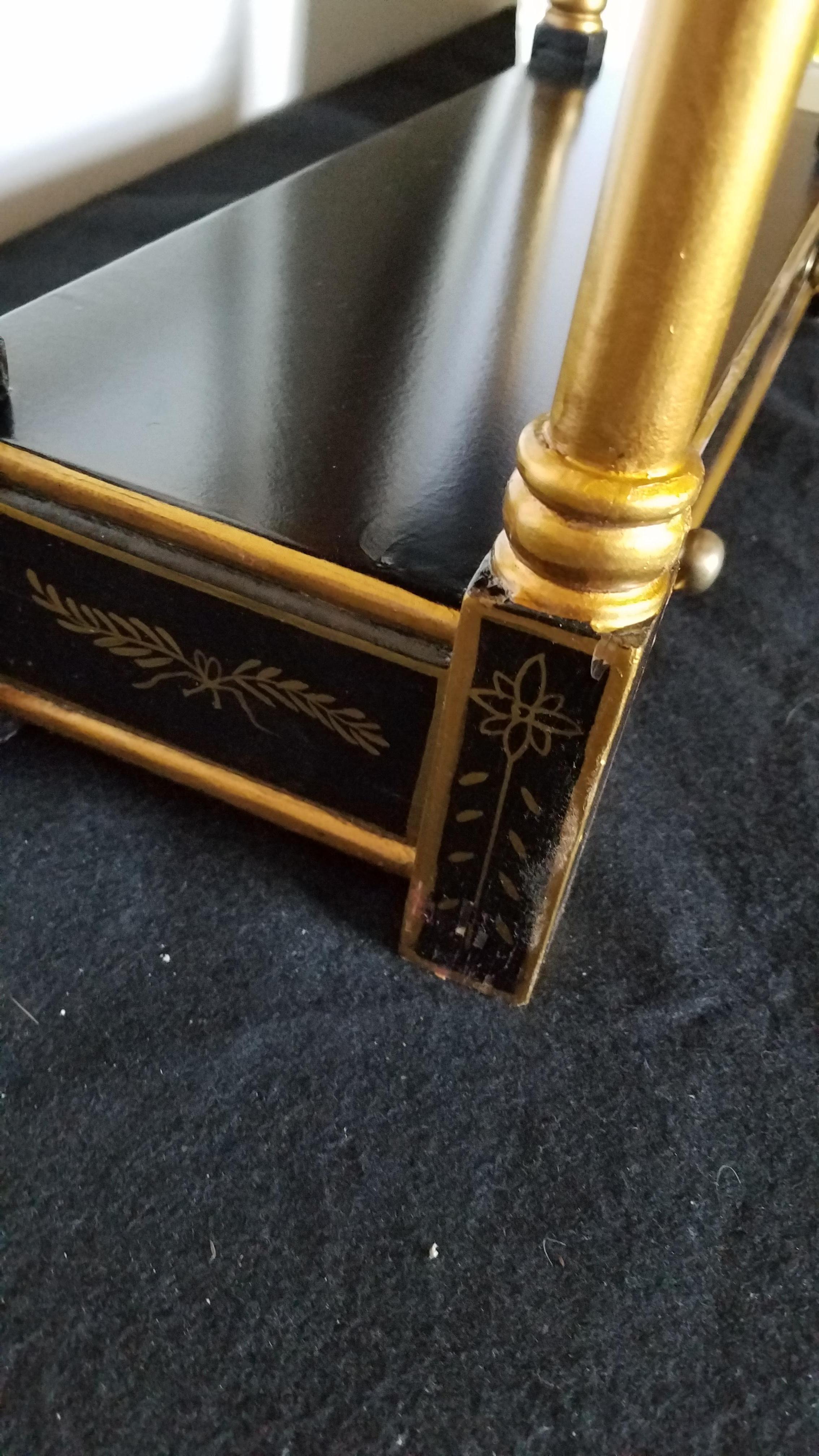 Armario de Pared Vintage Chinoiserie Ebonizado con Tapa de Pagoda Pintado a mano