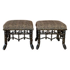 Pouf a traforo in finto bambù vintage con tappezzeria leopardata - coppia