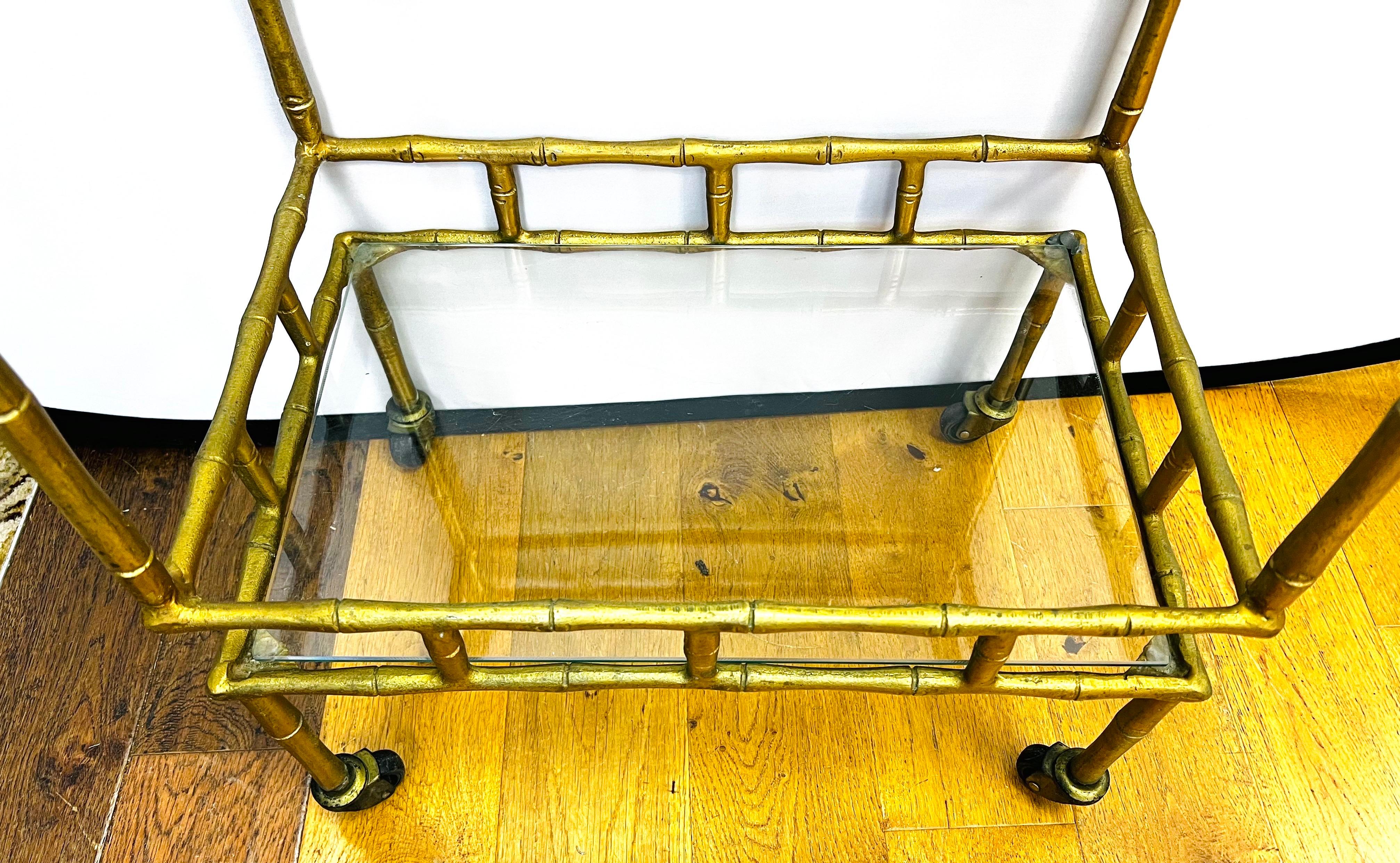20th Century Vintage Chinoiserie Faux Bamboo Gold Gilt Metal Rolling Bar Cart